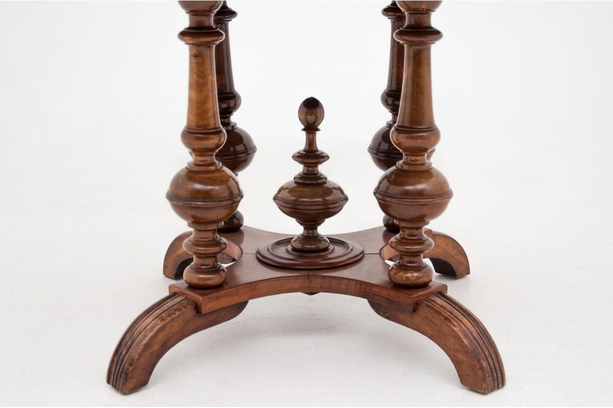 Biedermeier Round Walnut Table from Around 1920