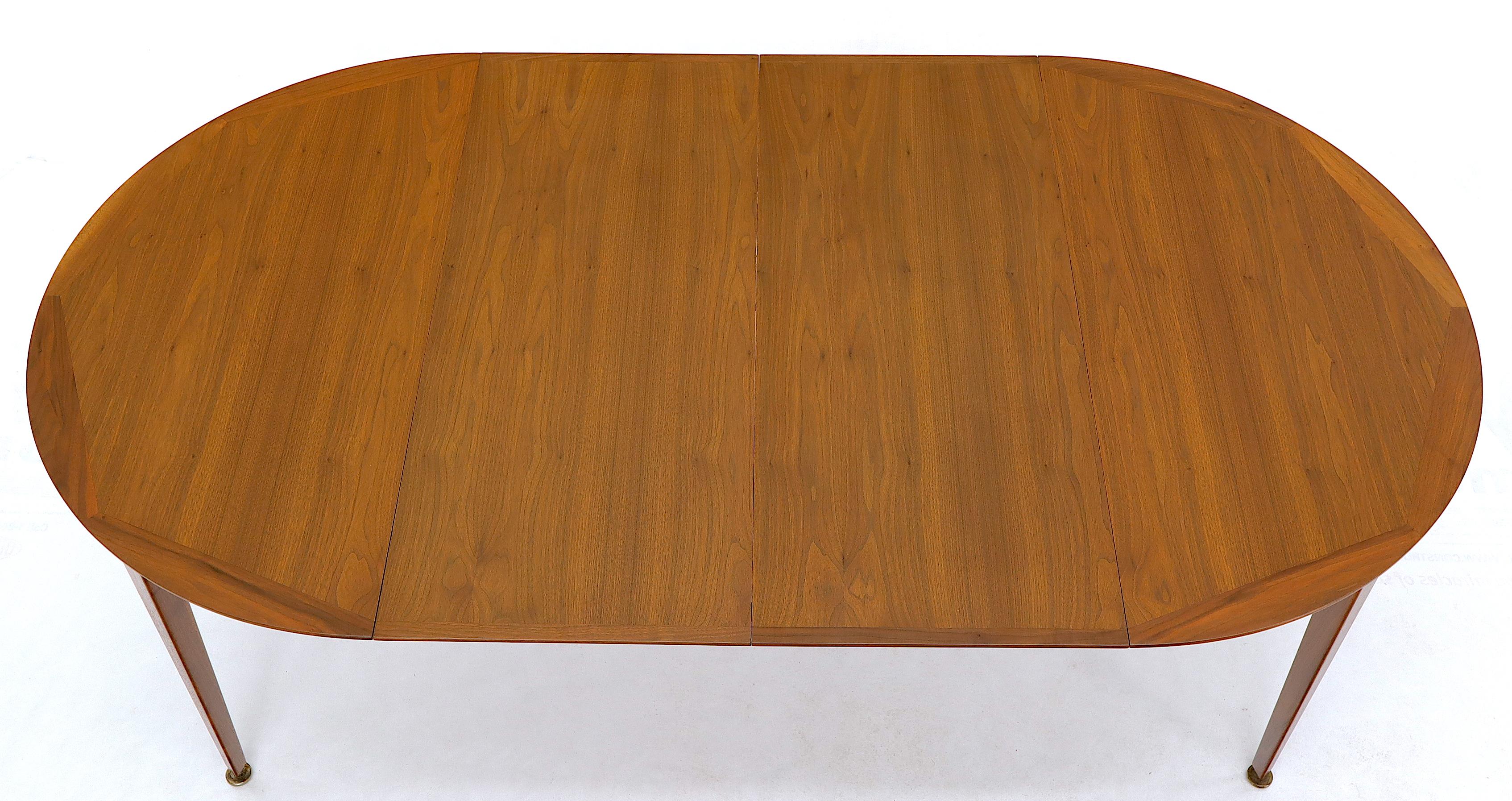 Round Walnut Tapered Legs Dining Room Table with Two Extensions Boards For Sale 2