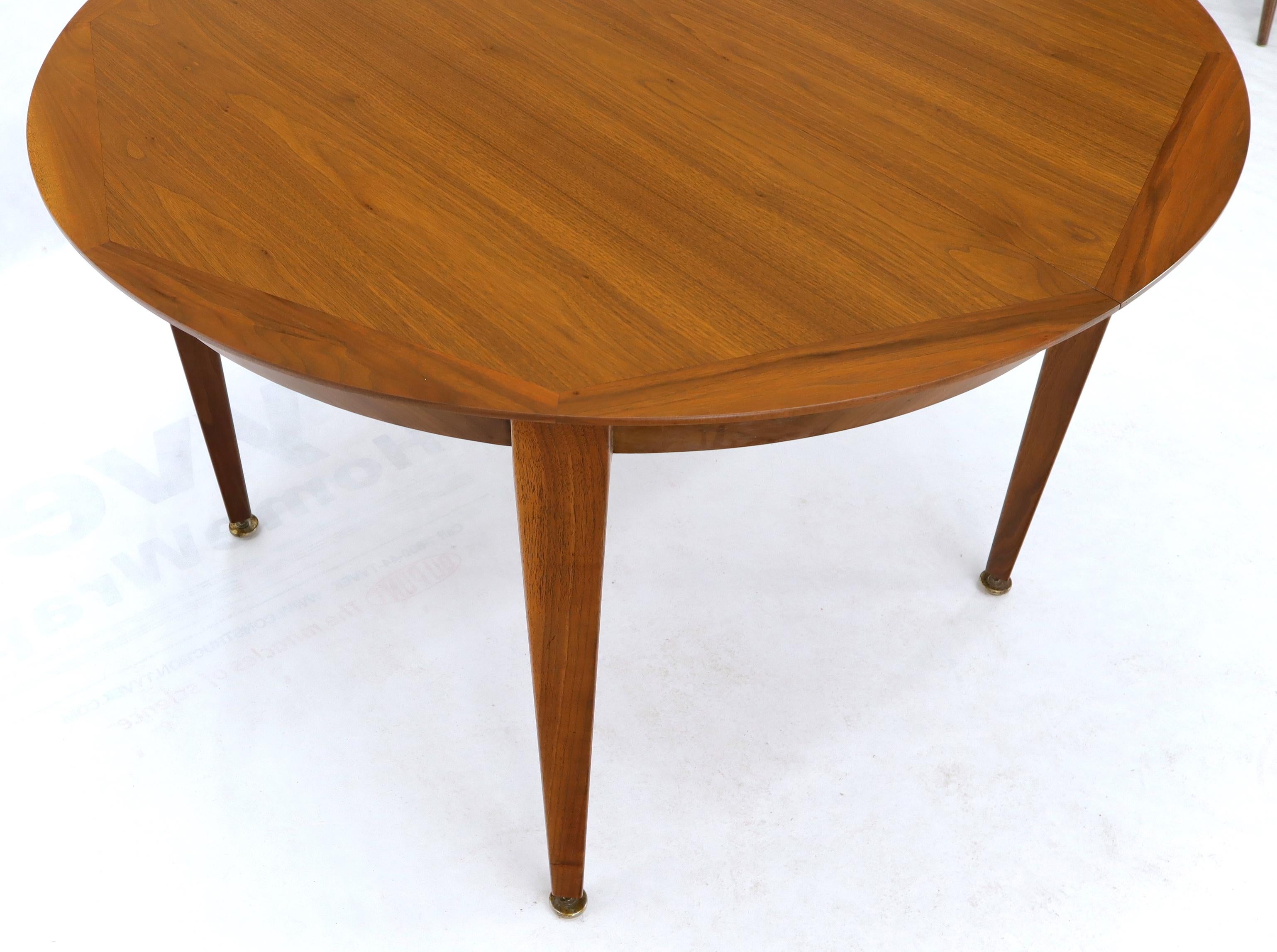 Lacquered Round Walnut Tapered Legs Dining Room Table with Two Extensions Boards For Sale