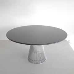 Tavolo da pranzo rotondo Warren Platner con piano in pietra, KNOLL INTERNATIONAL 1966