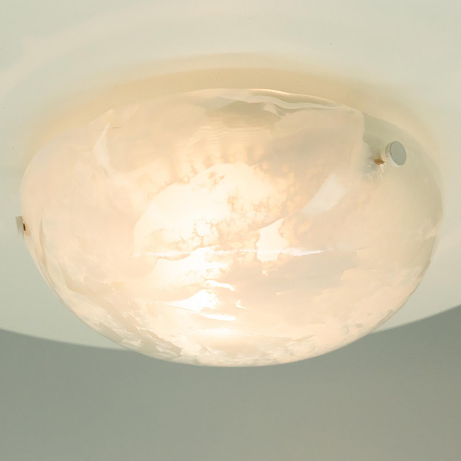 Métal Monture encastrée ronde en verre marbré blanc transparent de Hillebrand, Allemagne, années 1960 en vente