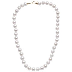 Weiße Süßwasserperlenkette mit weißen Perlen