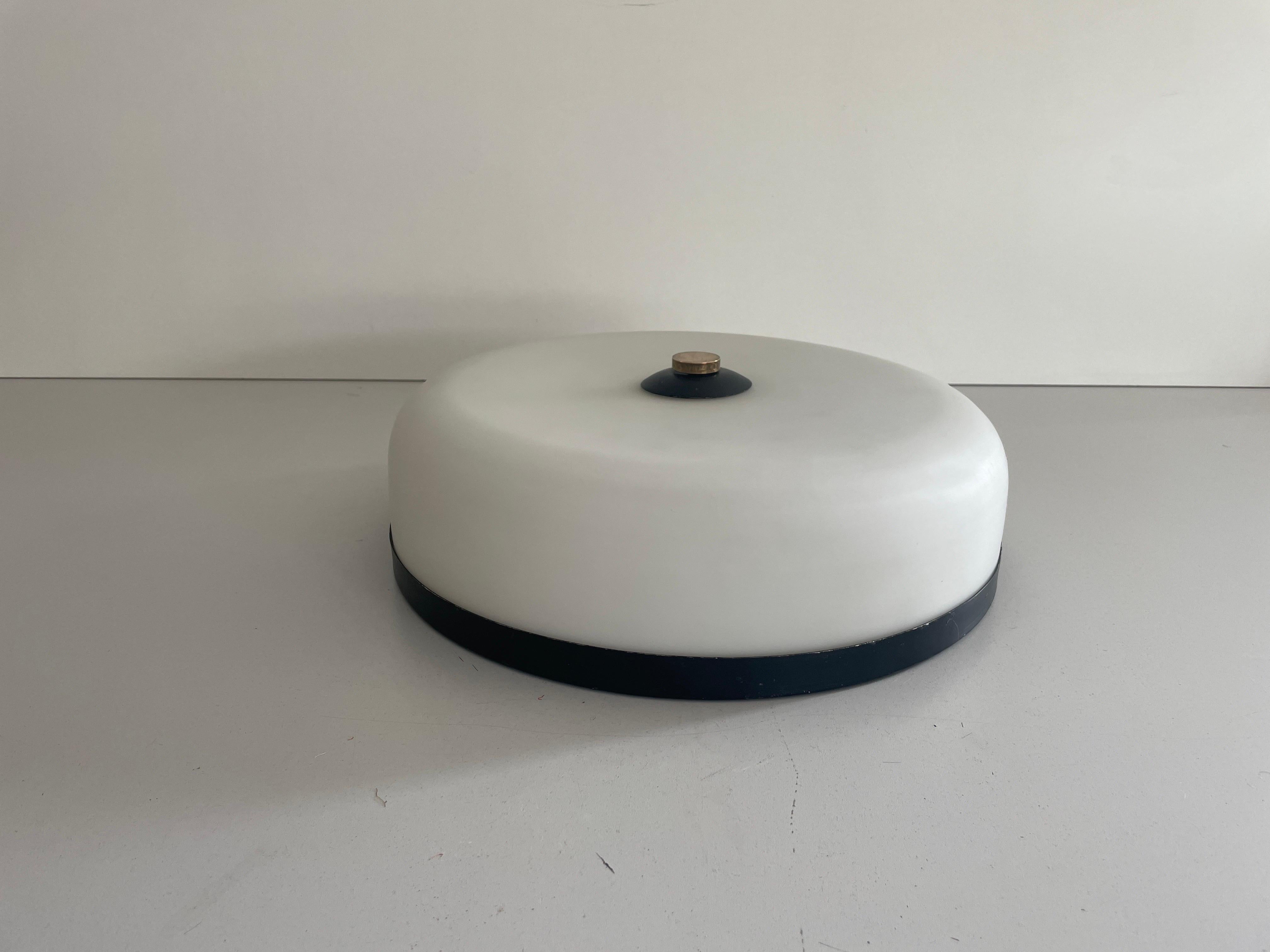 Empotrable redondo de cristal blanco de Stilux, años 60, Italia Italiano en venta