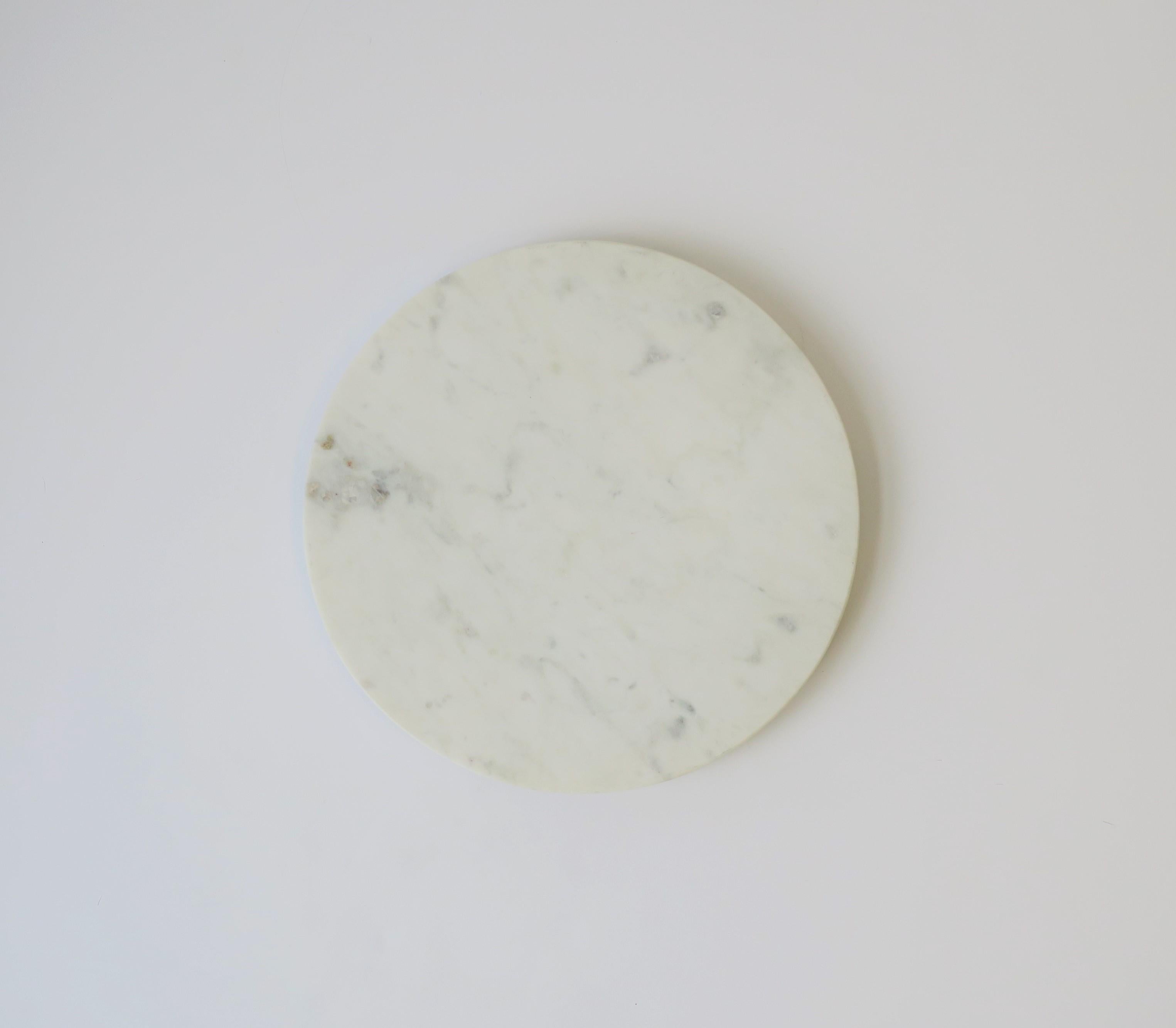 round marble trivet