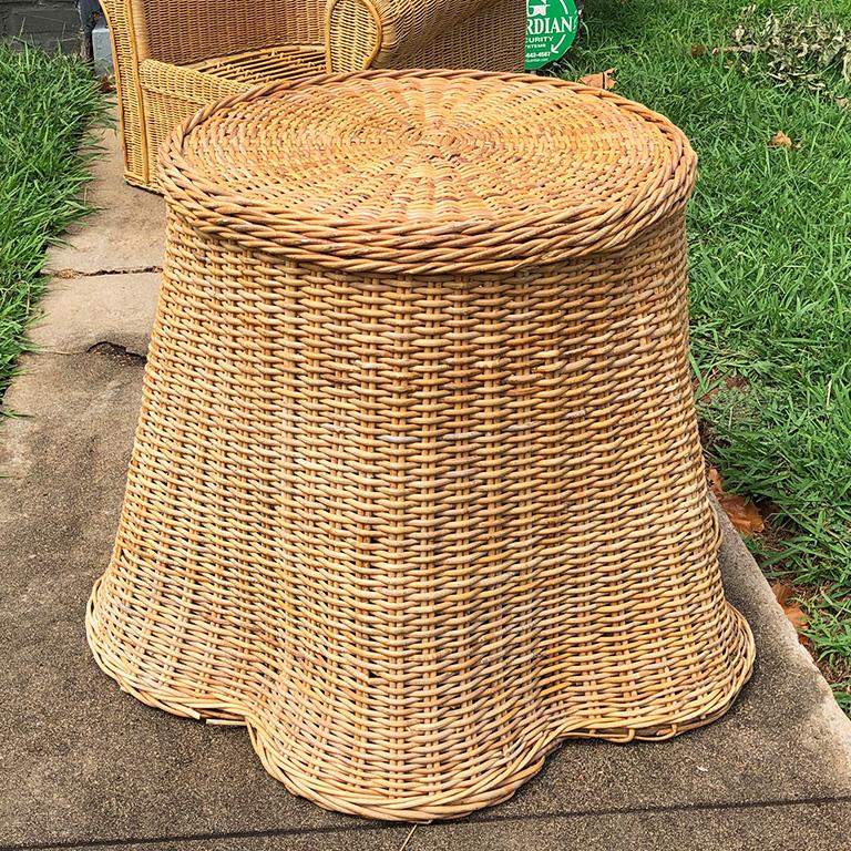 round wicker chair set