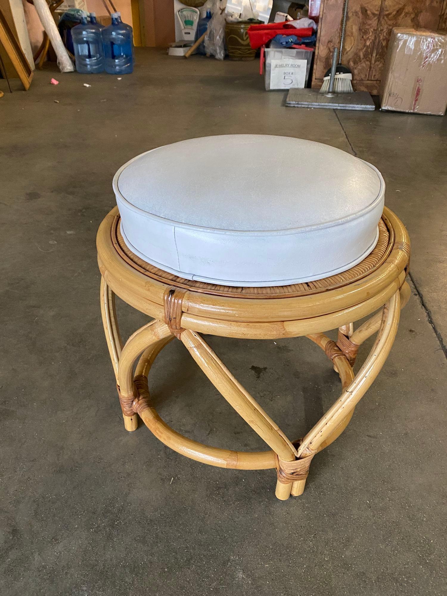 Round Wicker Top Rattan Table with Matching Stools Dining Set For Sale 9