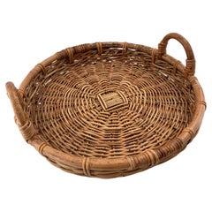 Plateau rond en osier avec poignées en bambou