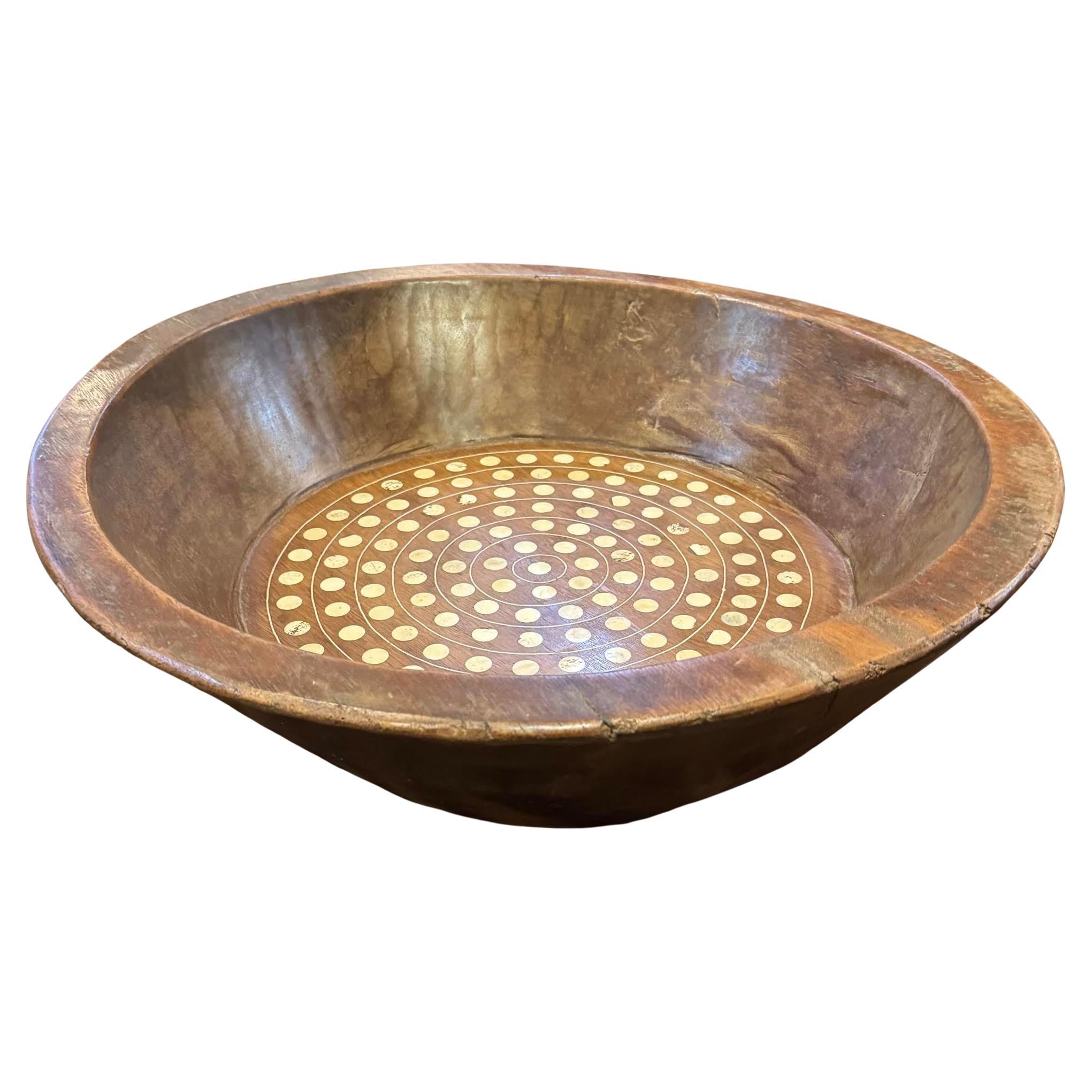 Ciotola rotonda in Wood con intarsio in osso, India, Contemporary