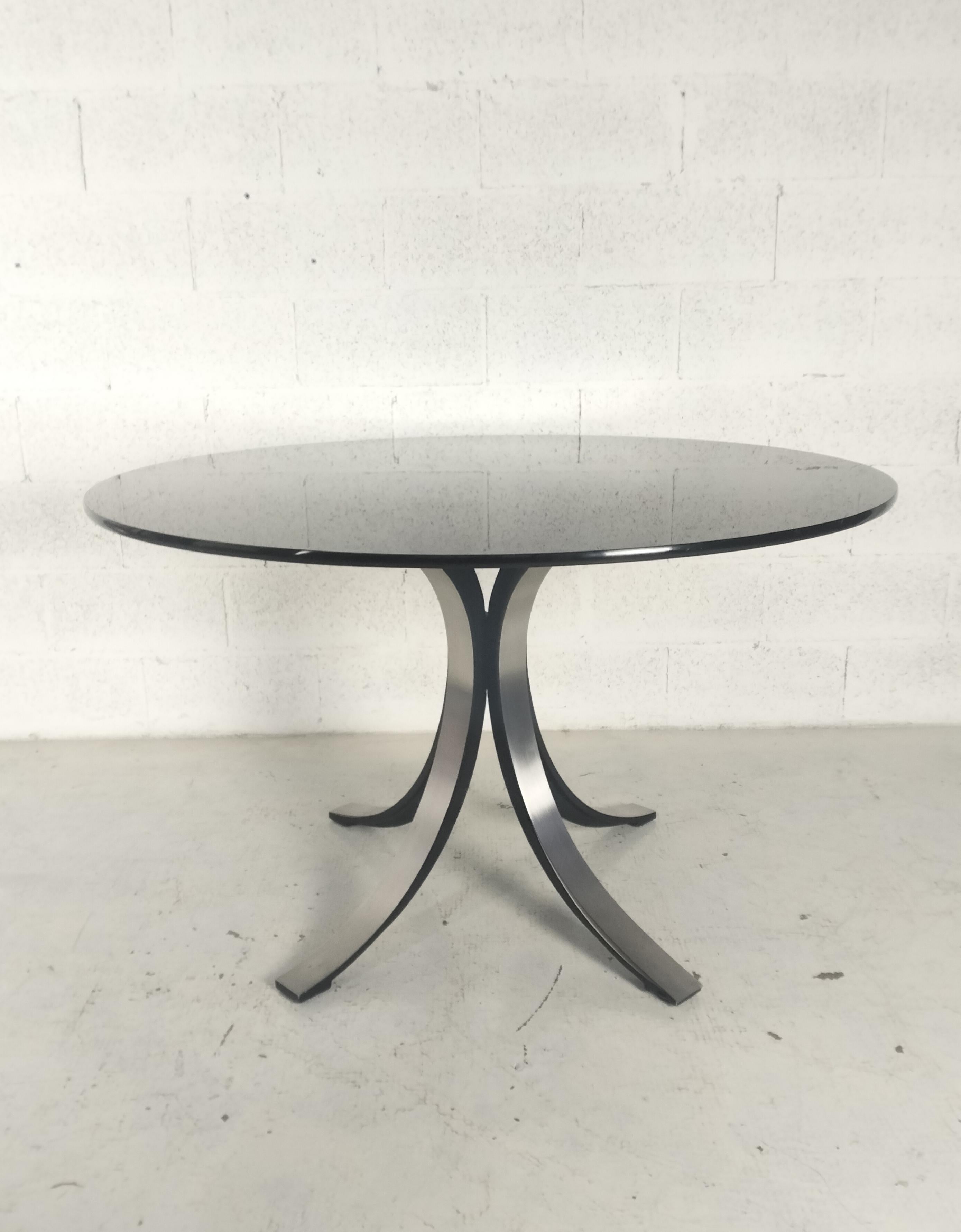Table ronde en verre et métal T69 par Osvaldo Borsani Eugenio Gerli pour Tecno 60s Bon état - En vente à Padova, IT