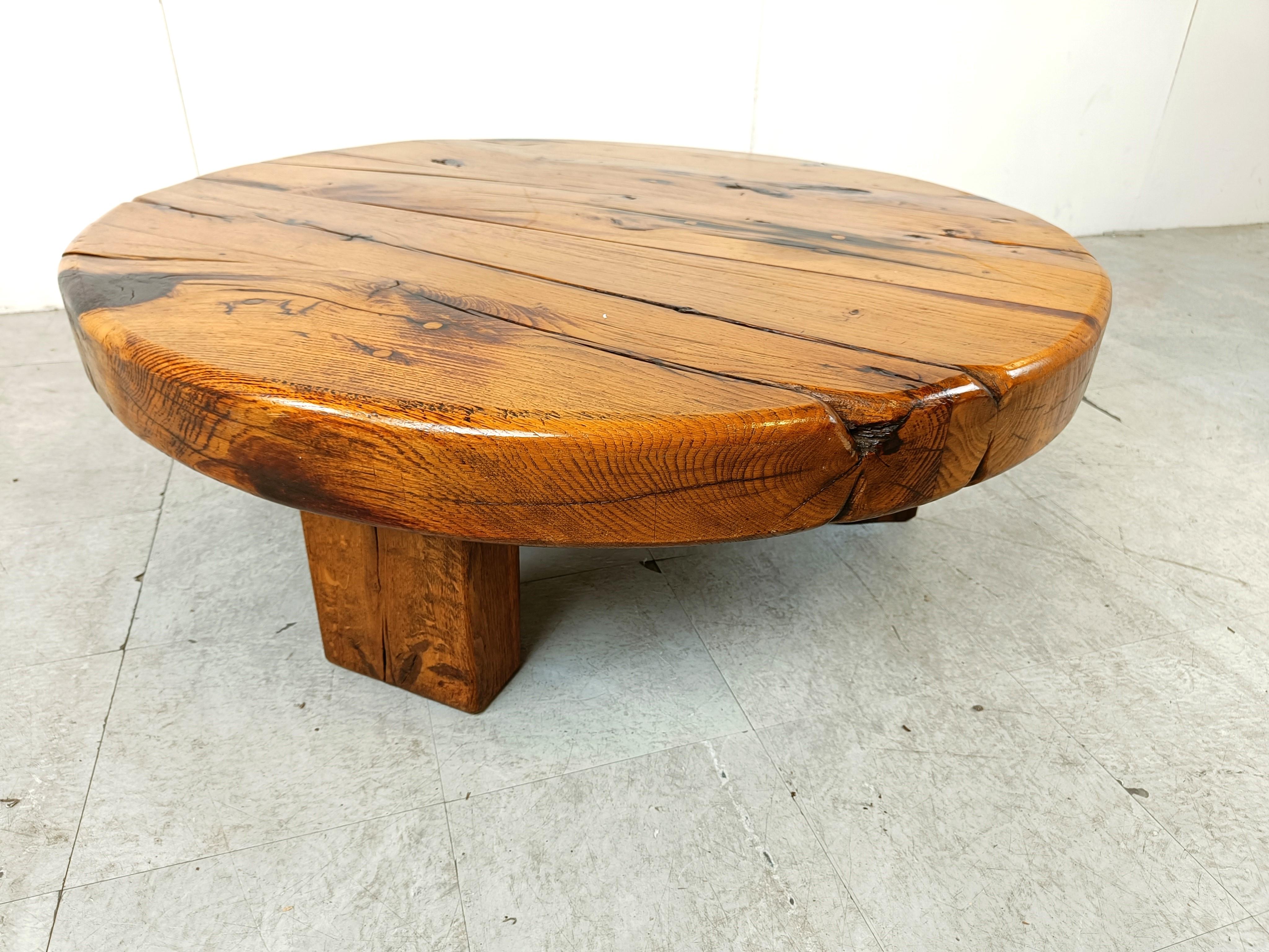 Wood Round wooden brutalist coffee table, 1960s