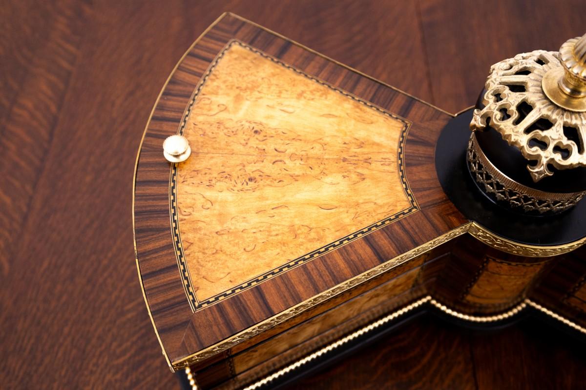 Round Wooden Jewelry Box Multicompartments 6