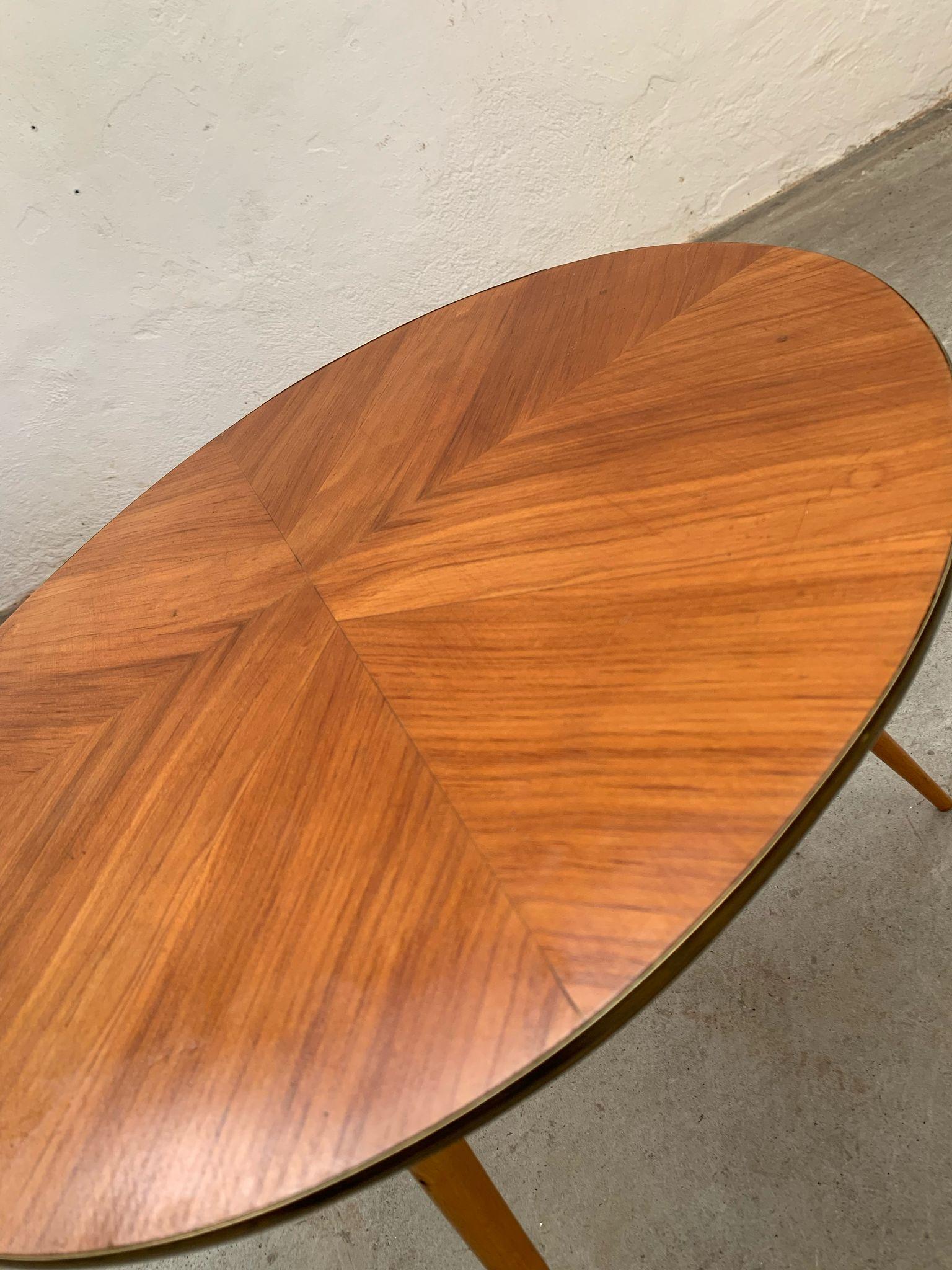 Mid-20th Century Round wooden table with brass top edge and three legs, itlay, 1950s For Sale