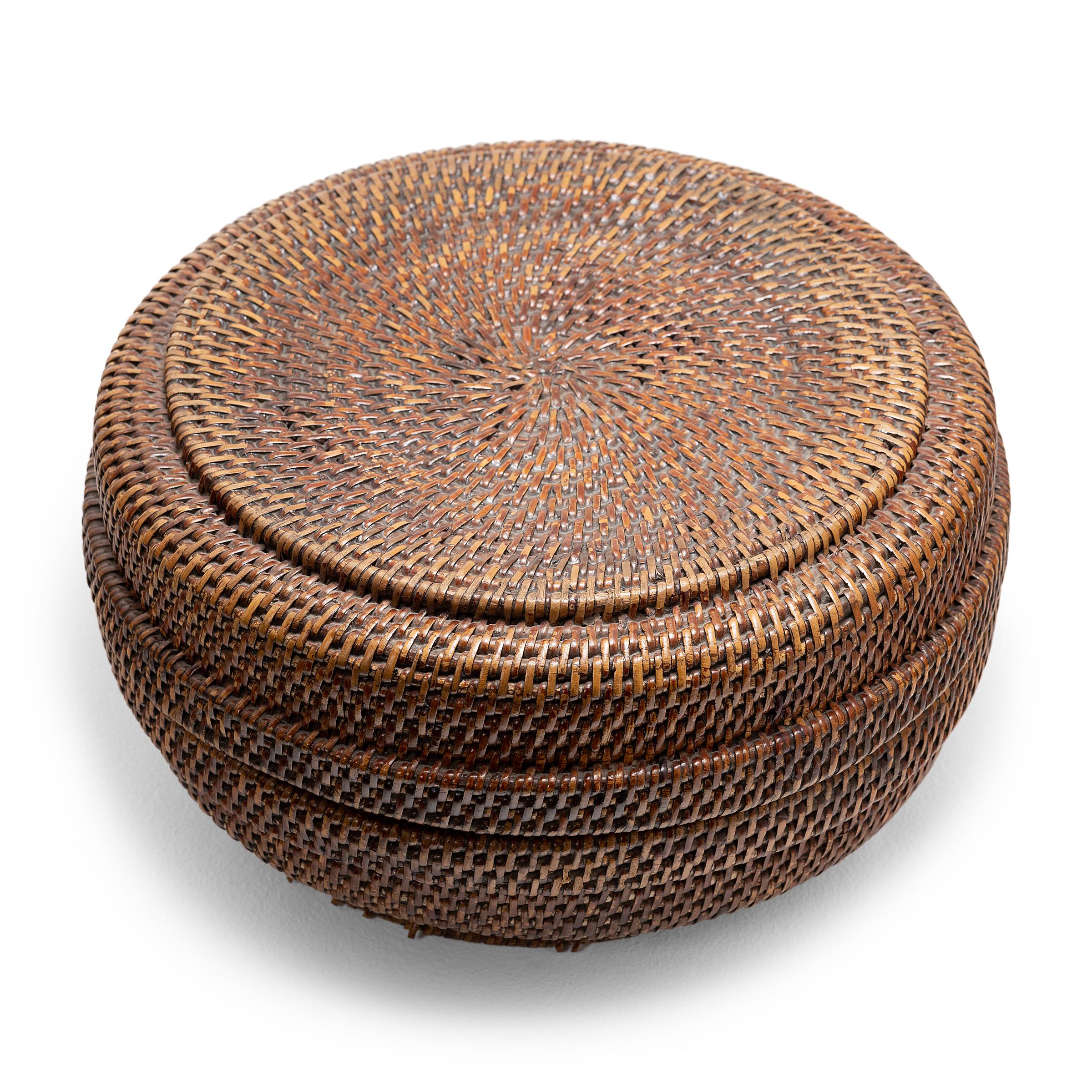Qing Round Woven Chinese Box, c. 1850 For Sale