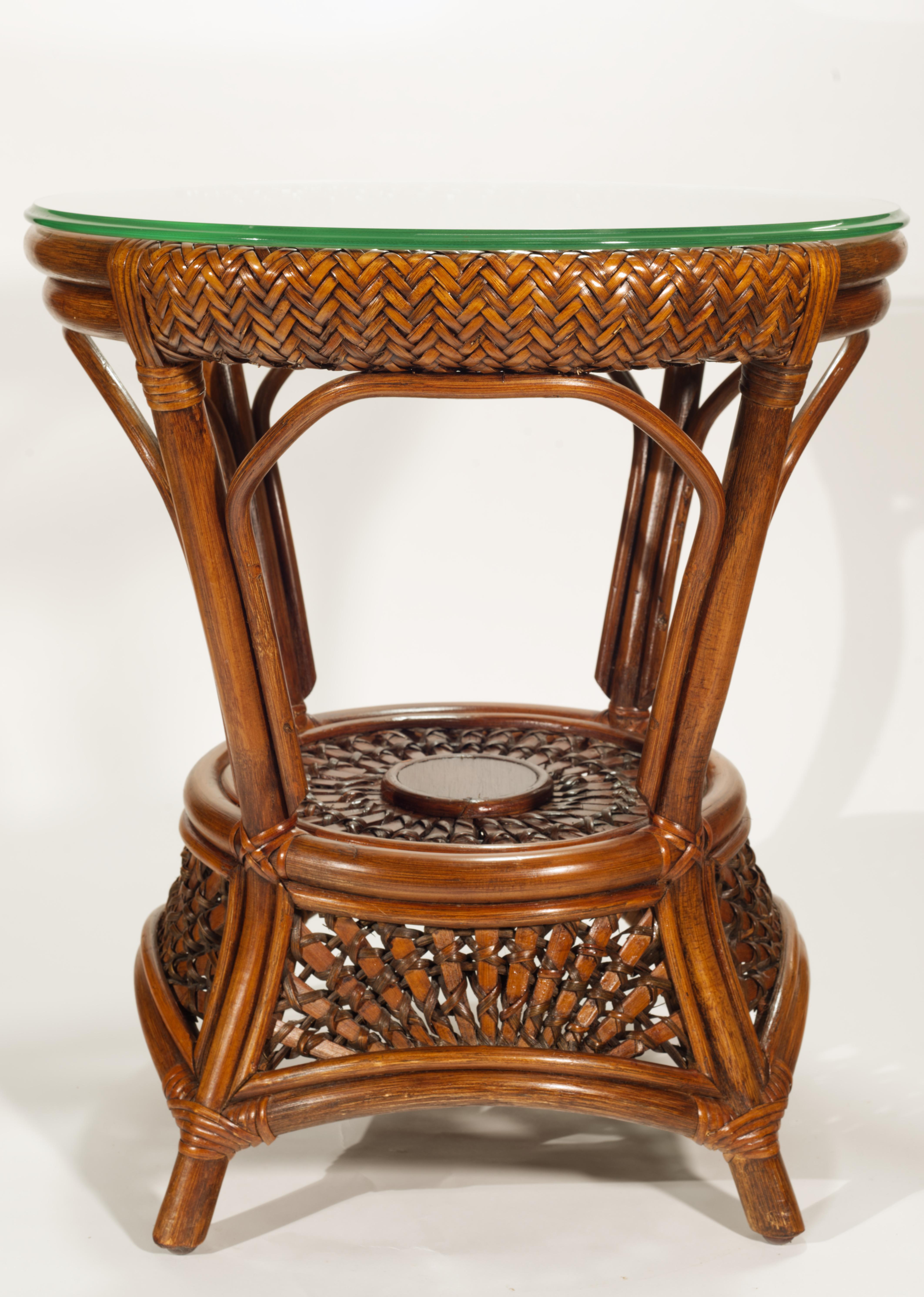 Round Woven Rattan Wicker Side Table with Glass Top In Good Condition For Sale In Clifton Springs, NY