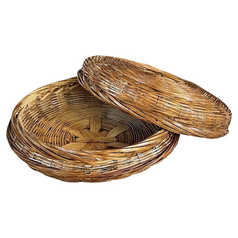 Round Woven Wicker Bead Basket With Lid For Sale