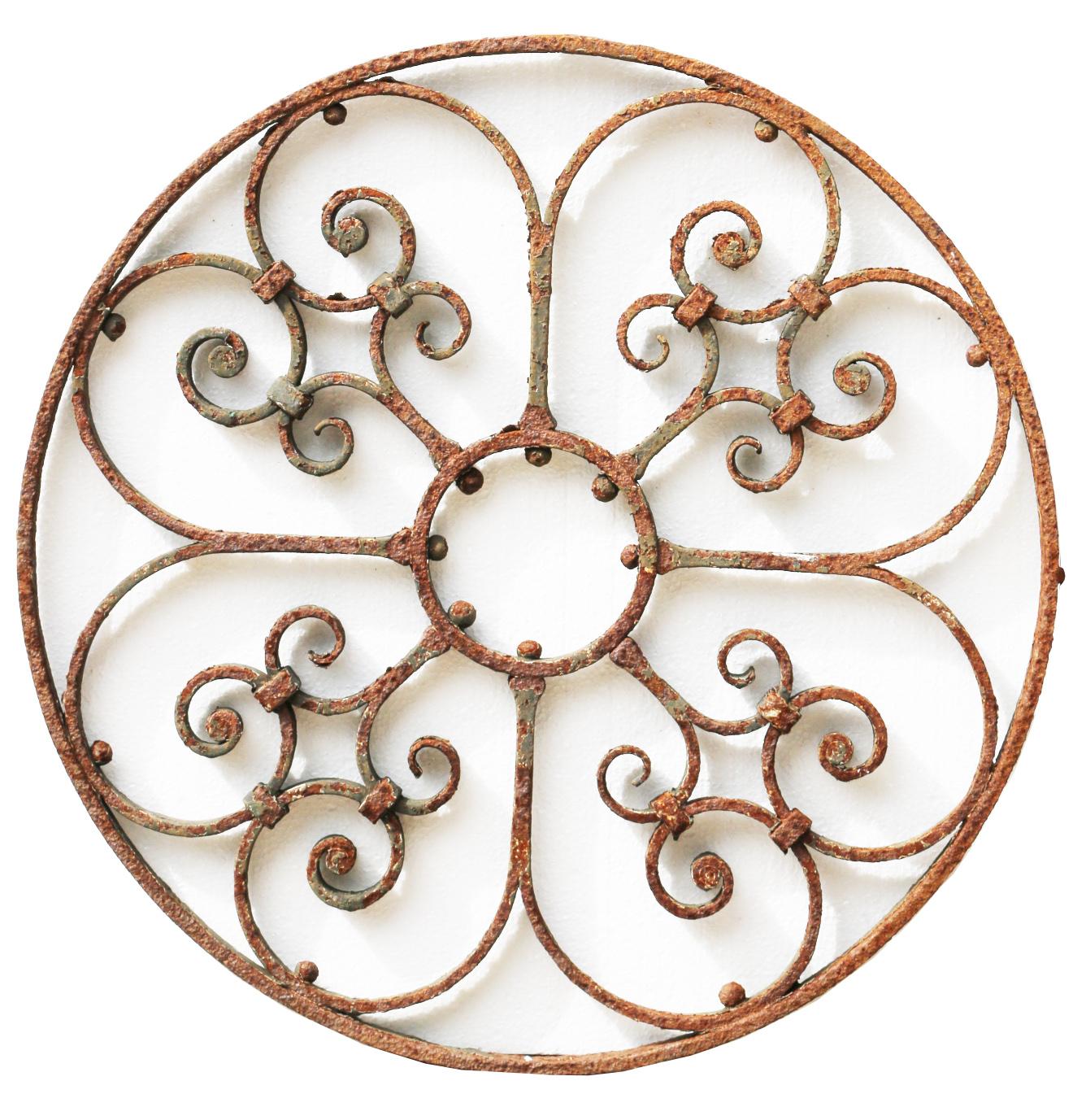 Round wrought iron 19th century window grill. Weight 10 kg.