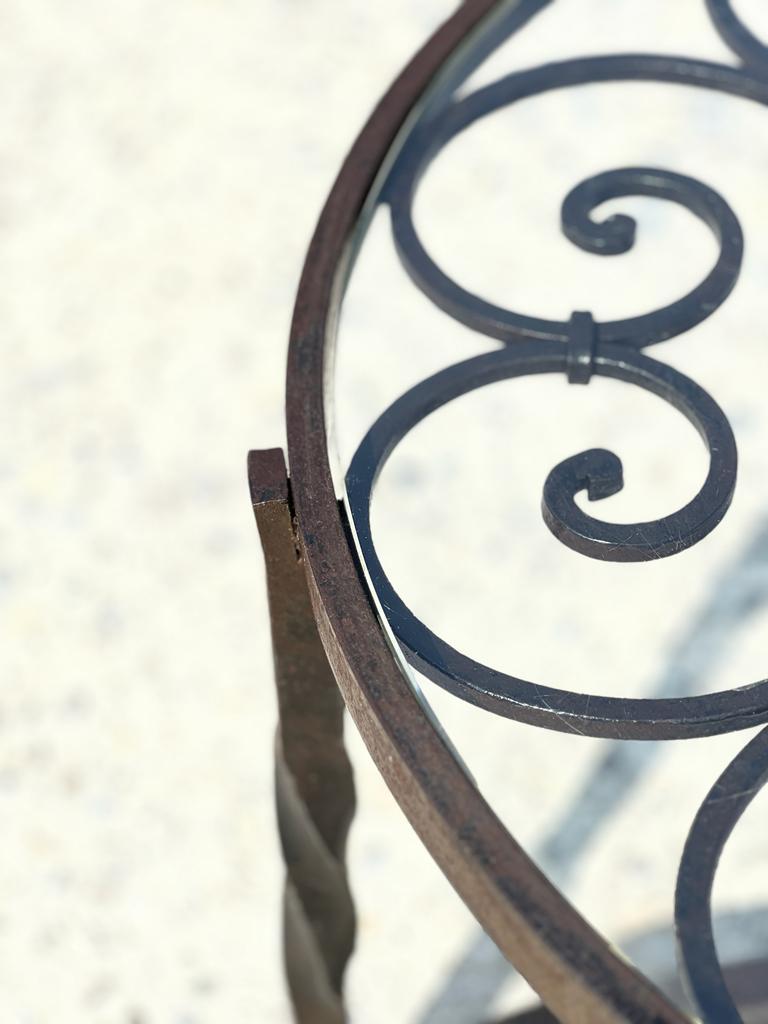 Round wrought iron coffee table, French work 1940  In Good Condition For Sale In Saint Rémy de Provence, FR