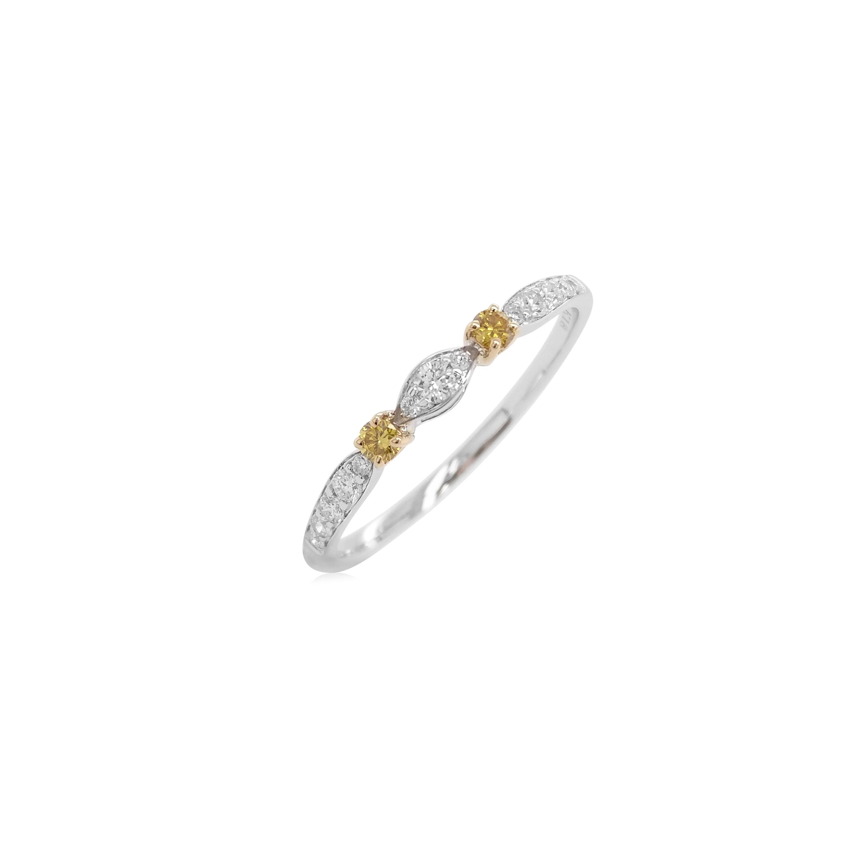 Contemporary Round Yellow Diamond and White Diamond Band Ring made in 18K Gold For Sale