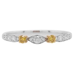 Runder gelber Diamant und weißer Diamant-Ring aus 18 Karat Gold