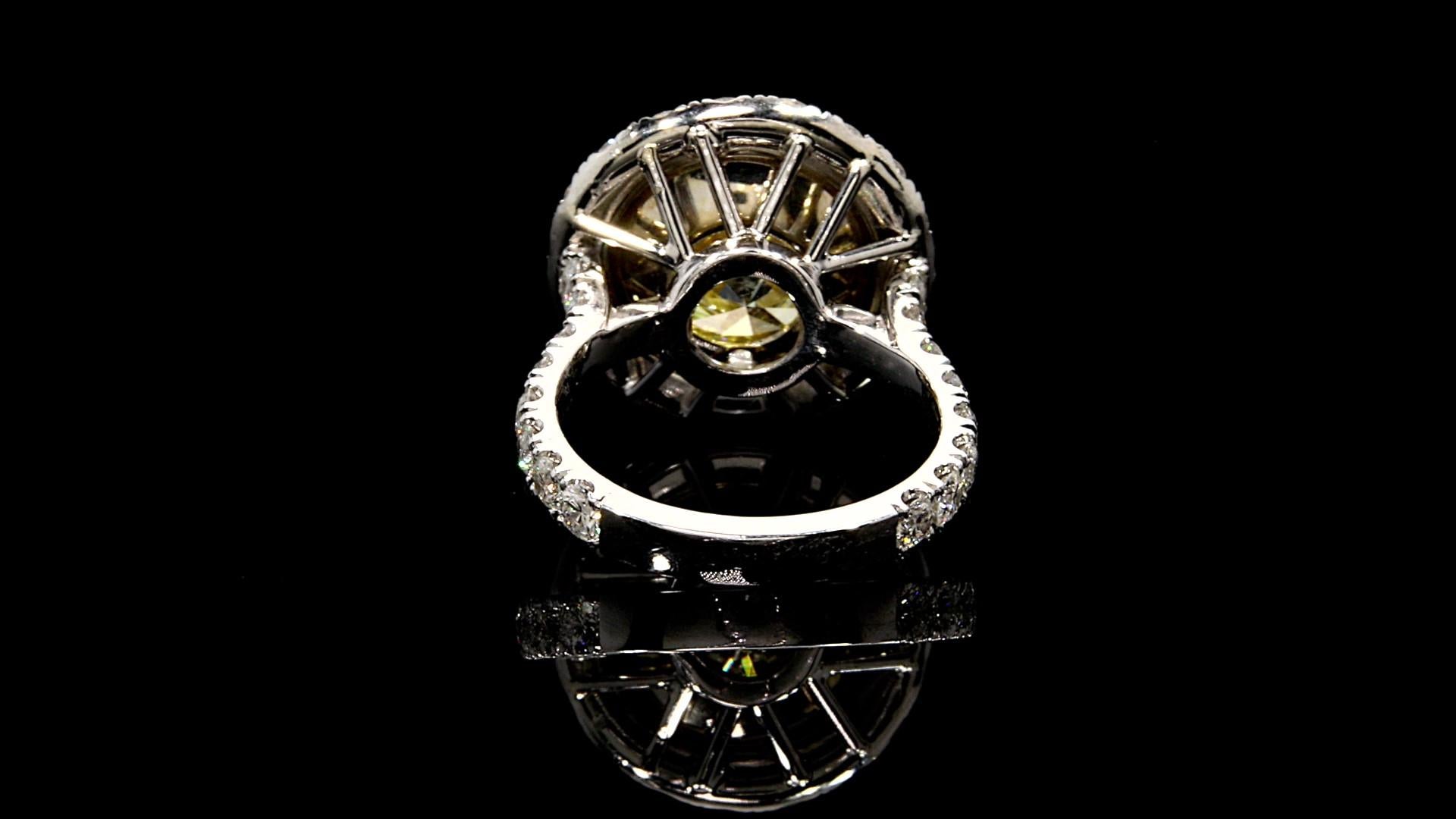 Contemporary Round Yellow Diamond Ring 5.32 Carat, Set in Platinum/18 Karat Yellow Gold