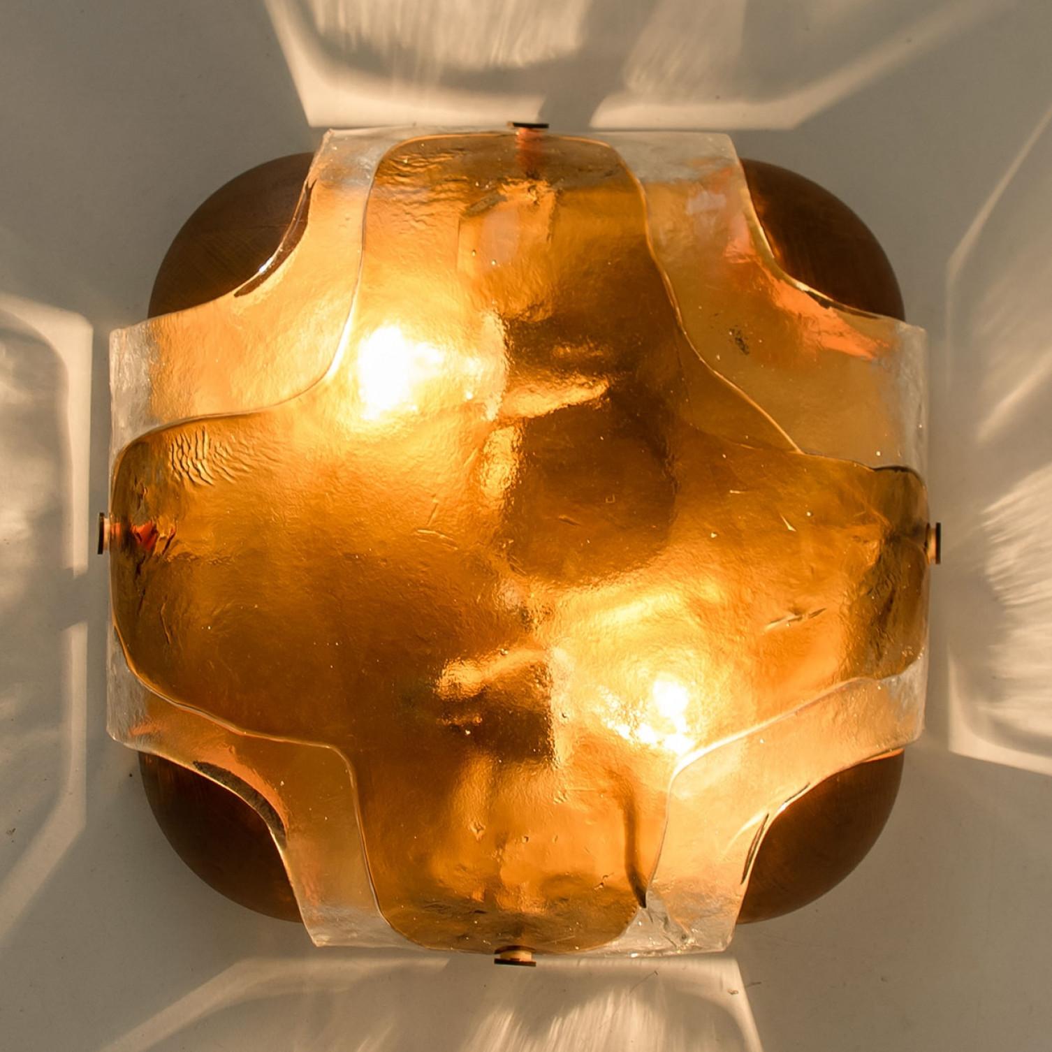 Monture encastrée en bois arrondi et verre fumé Kaiser, années 1960 en vente 3