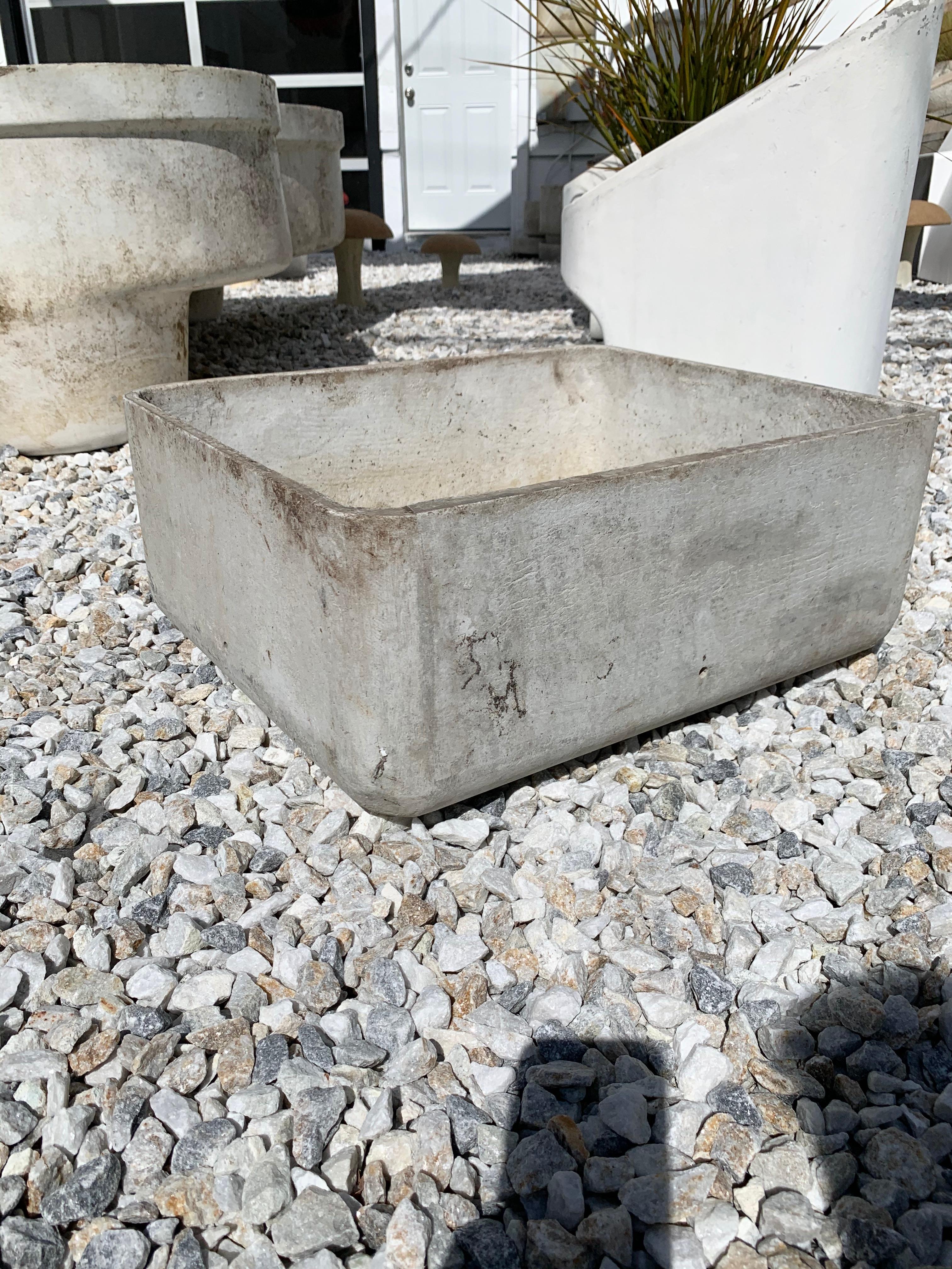 Willy Guhl Rounded Box Planters In Good Condition In Los Angeles, CA