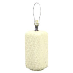 Rounded Corners Pedestal Shape White Faux Bamboo Decorated Pattern Table Lamp 