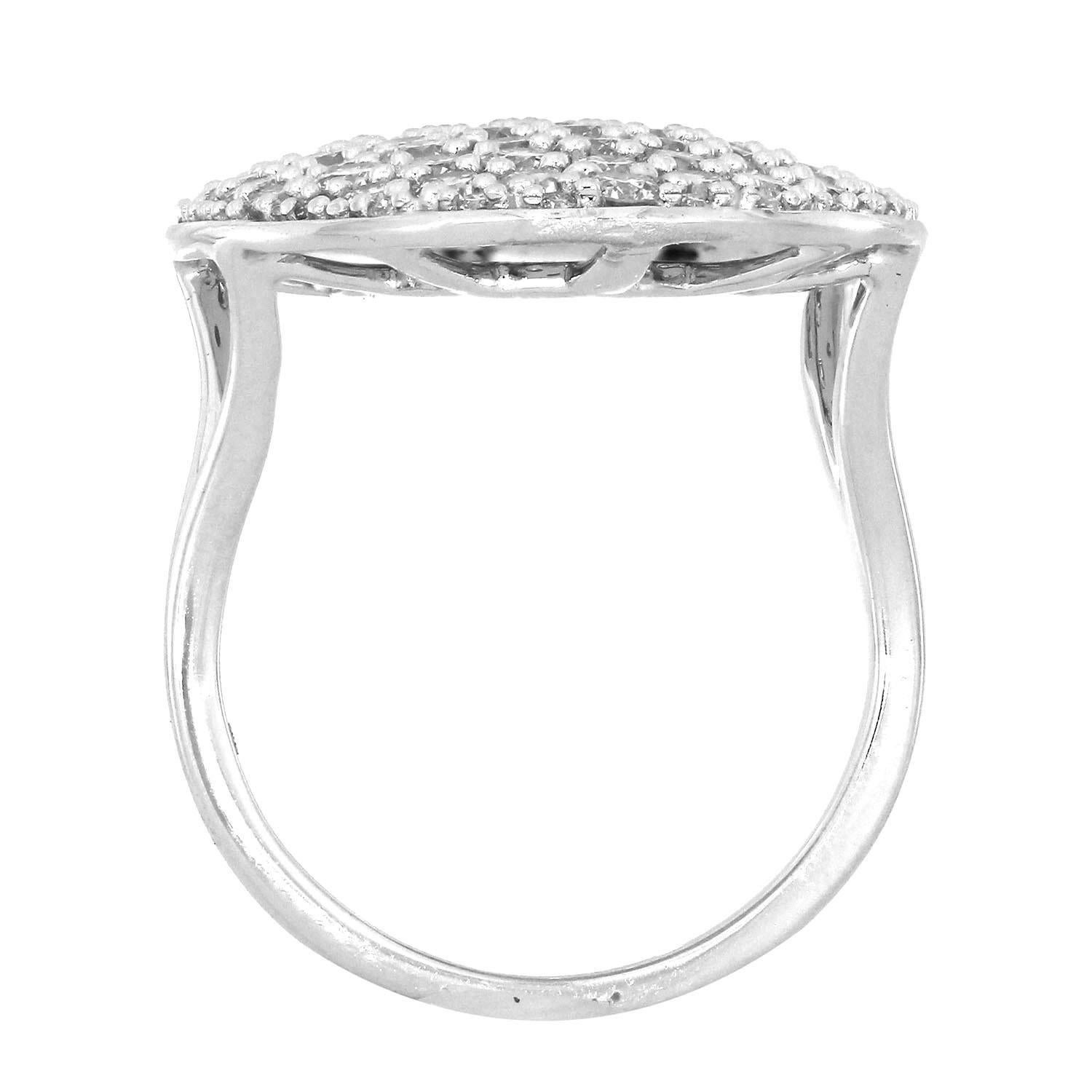 14k Gold: 6,9g
Diamond:2.95ct