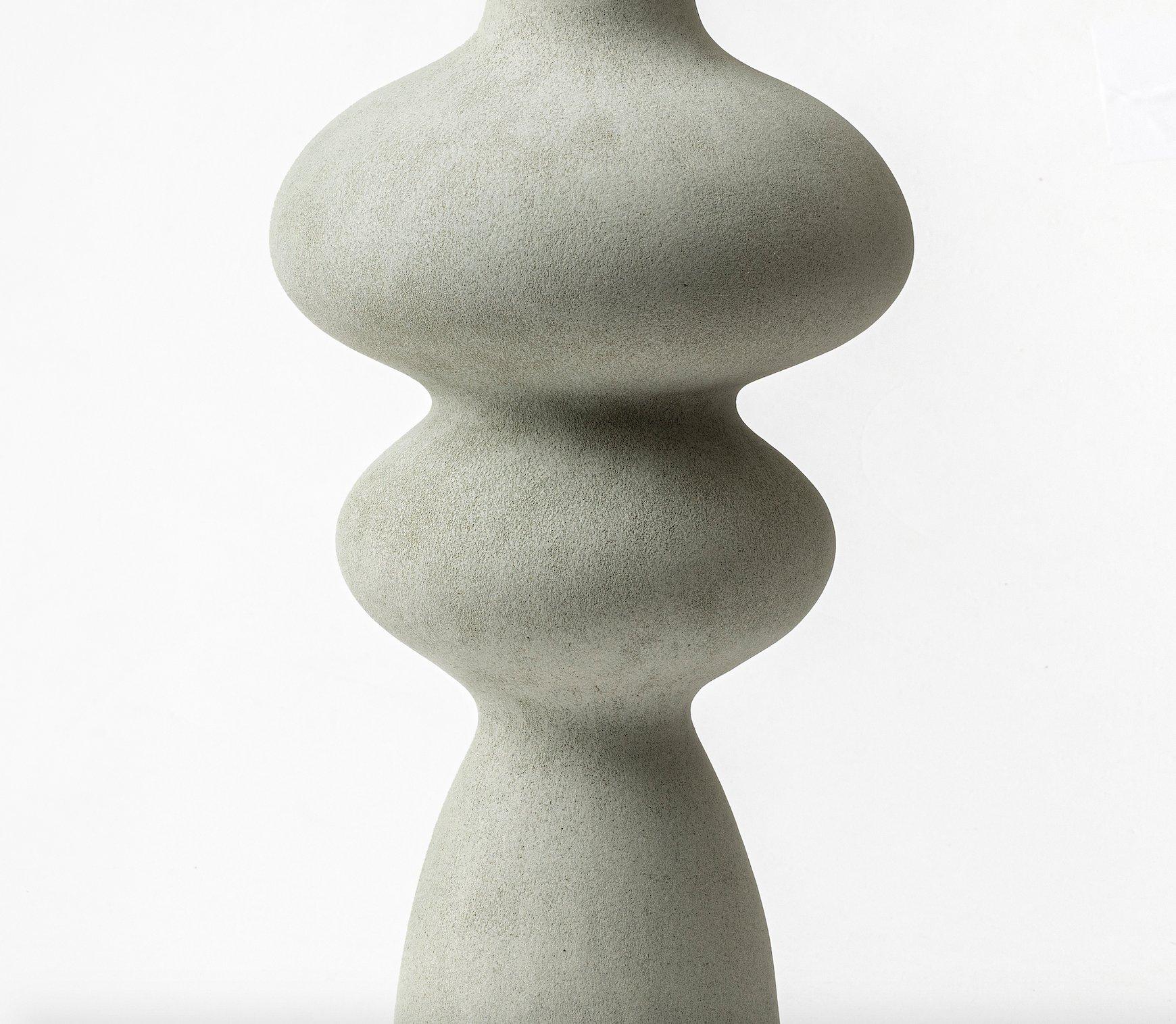 Ceramica Vaso grigio arrotondato, Turi Heisselberg Pedersen in vendita