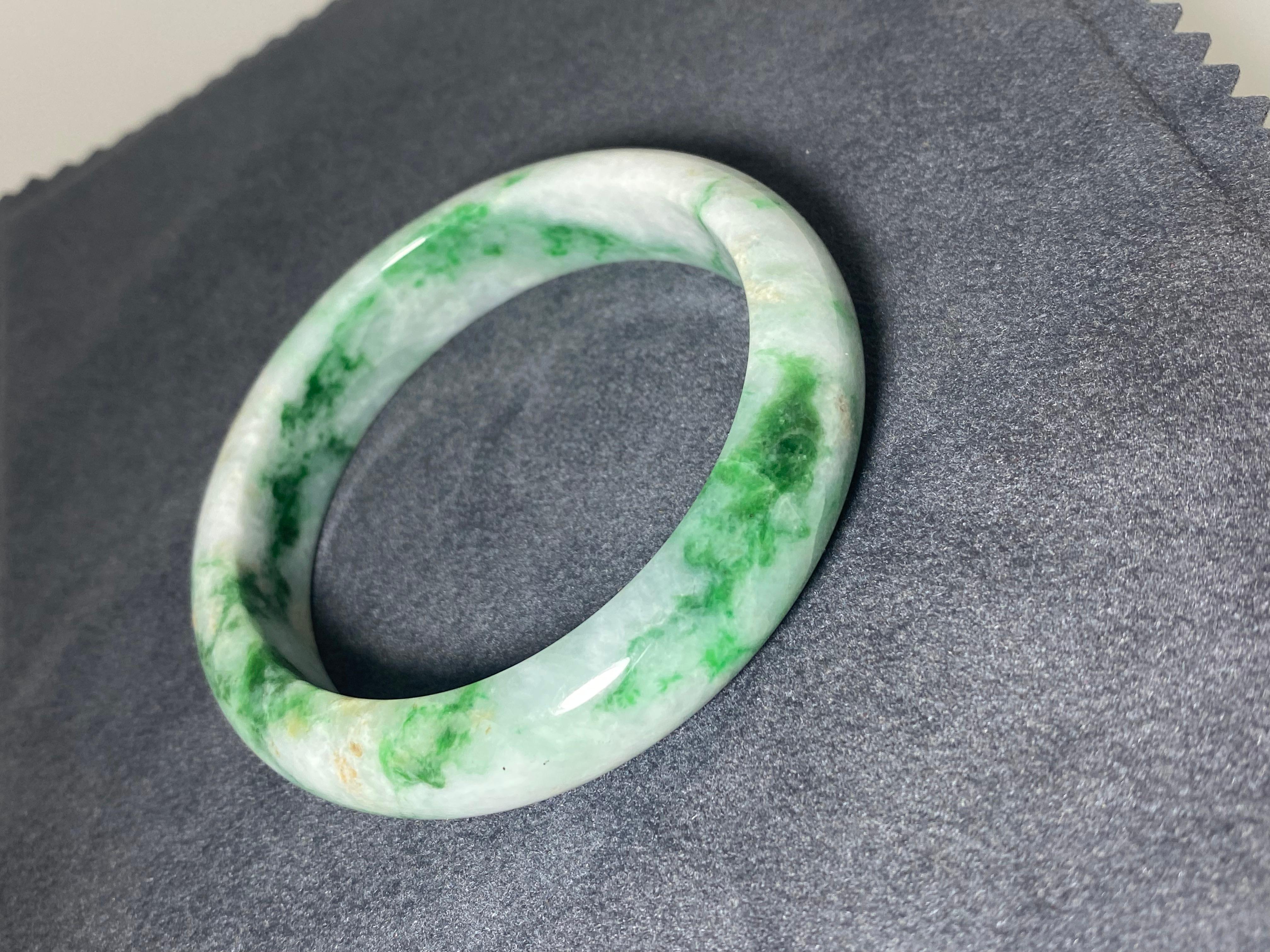 Rounded Green & White Jade Bangle, 65.3gr. 15mm wide, 21cm circumference. For Sale 2