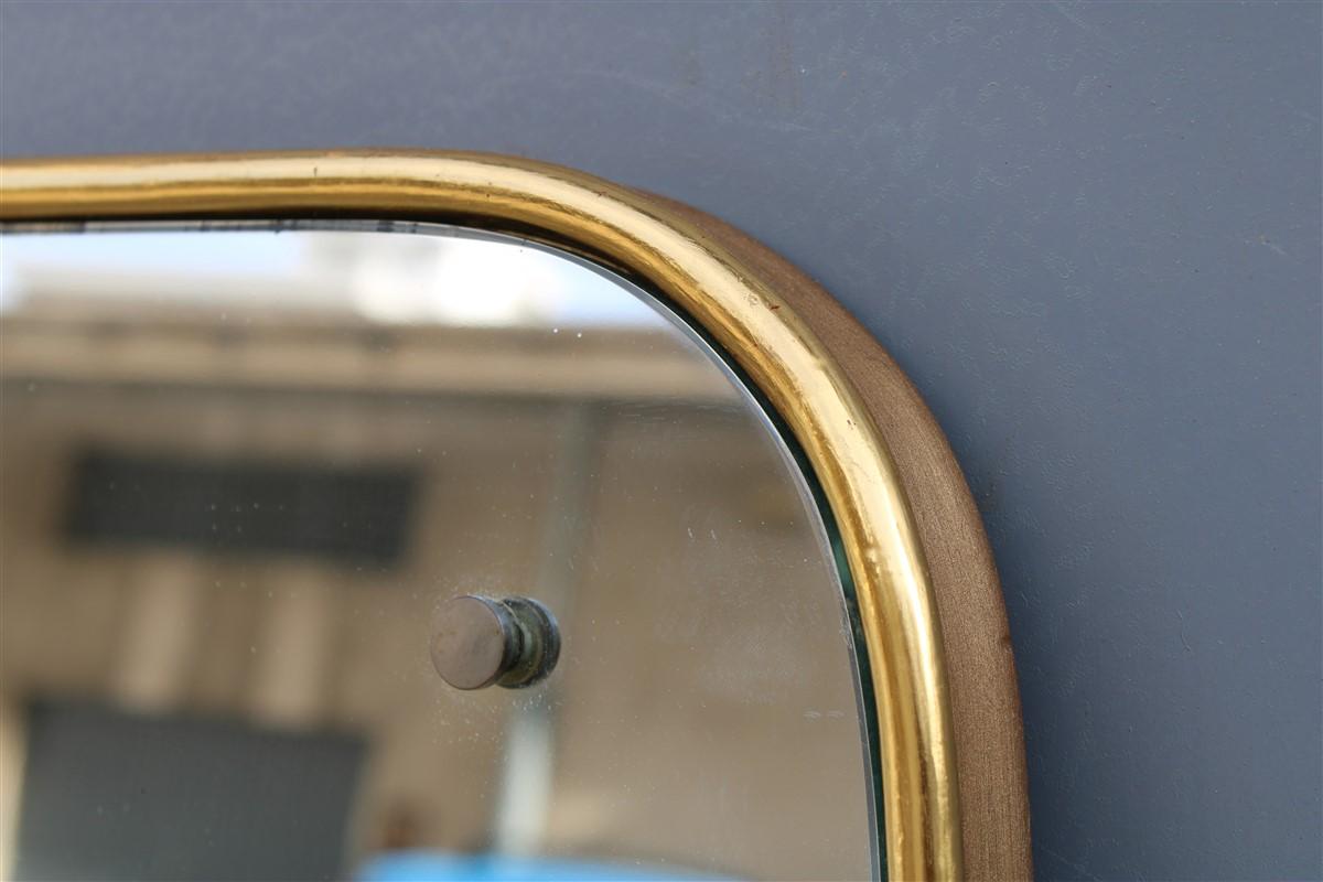 large round wall mirror