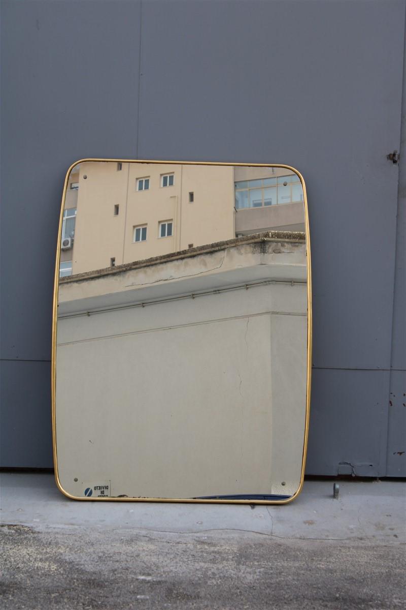 Rounded Midcentury Wall Mirror 24-Karat Gold Wood Italian Design Gio Ponti Style In Good Condition In Palermo, Sicily