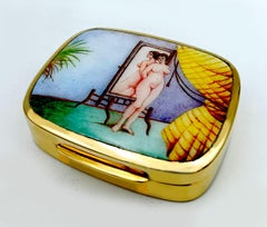 Rounded rectangular snuffbox in sterling silver with an enamelled miniature