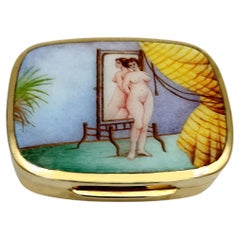 Rounded rectangular snuffbox in sterling silver with an enamelled miniature