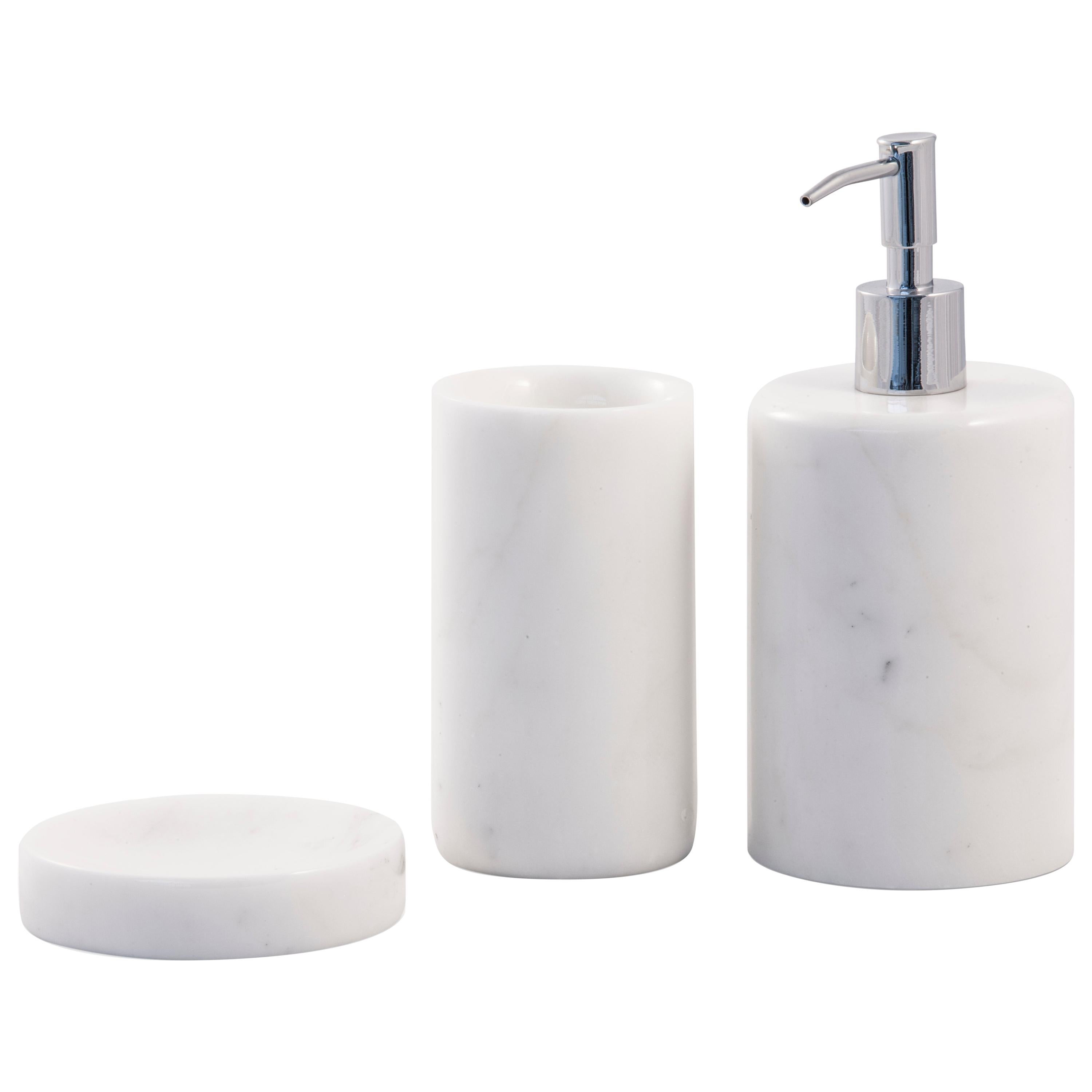 Handmade Rounded Set for Bathroom in White Carrara Marble