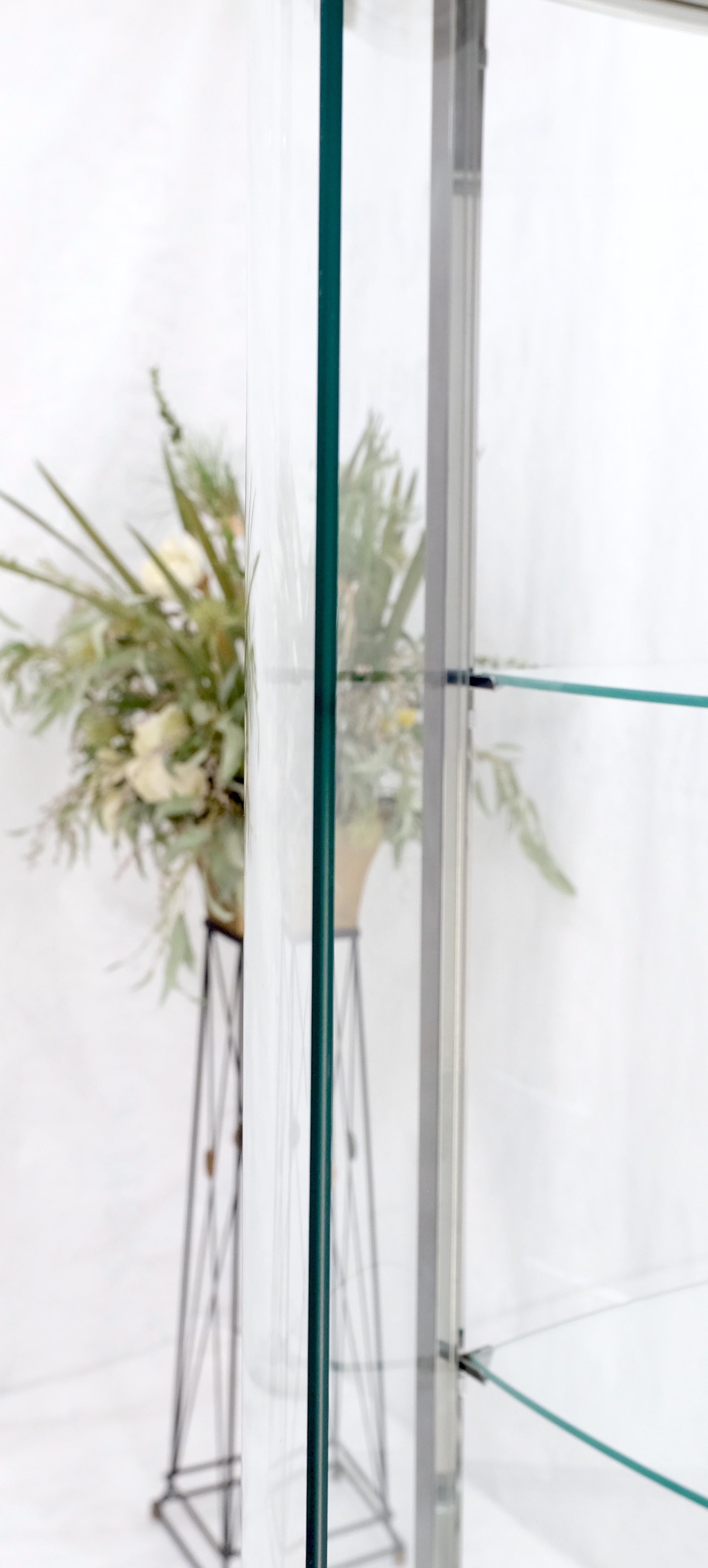 Polished Rounded Triangle Shape Bowed Glass & Chrome Shelves Display Case Vitrine MINT! For Sale