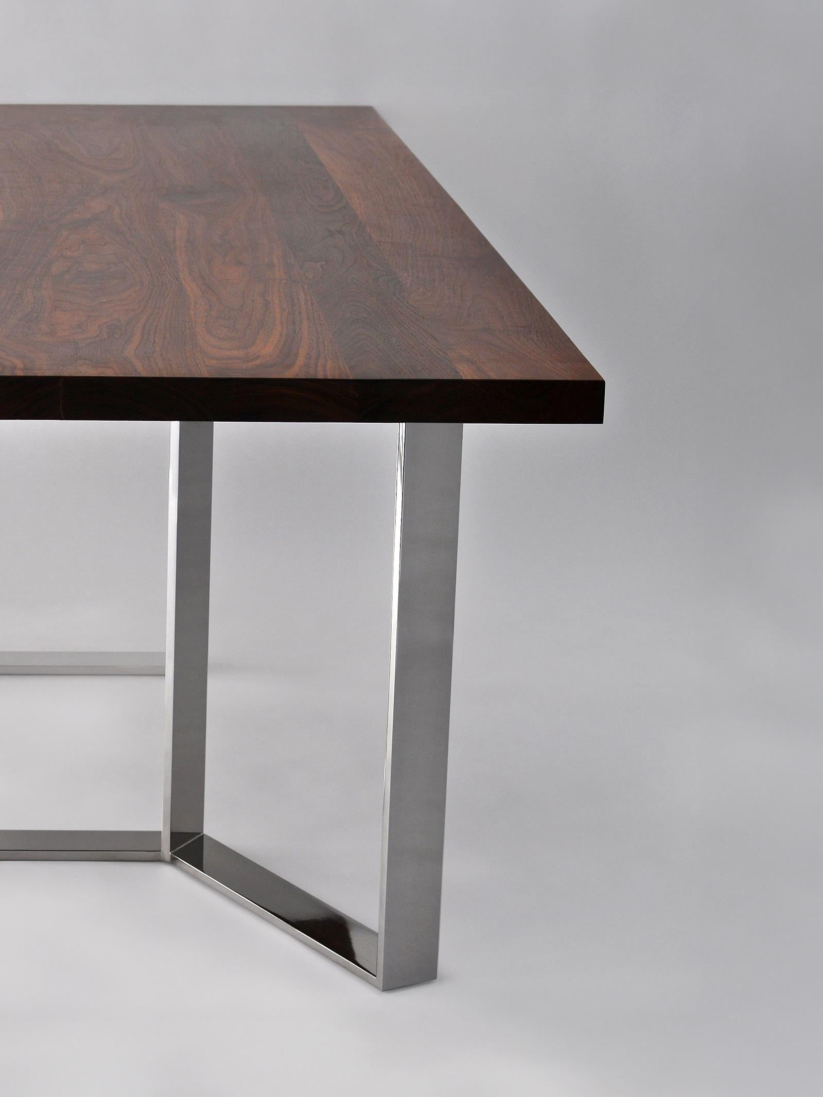 Rundhouse-Tisch von Phase Design (Sonstiges) im Angebot