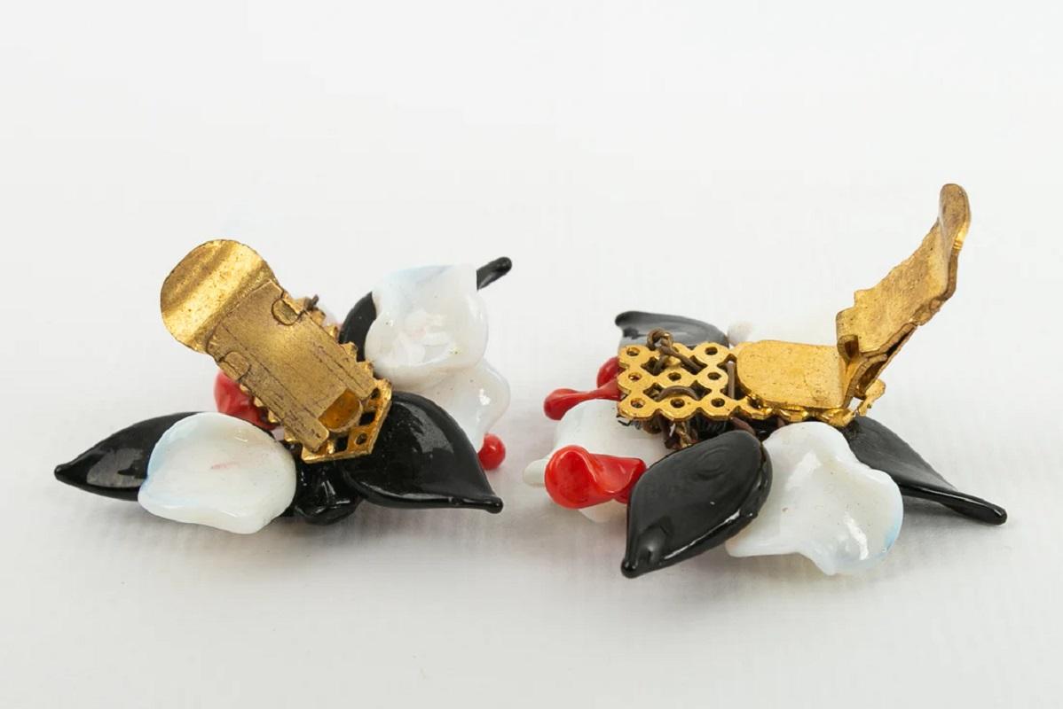 Women's Rousselet Flower Clip on Glass Paste Earrings For Sale
