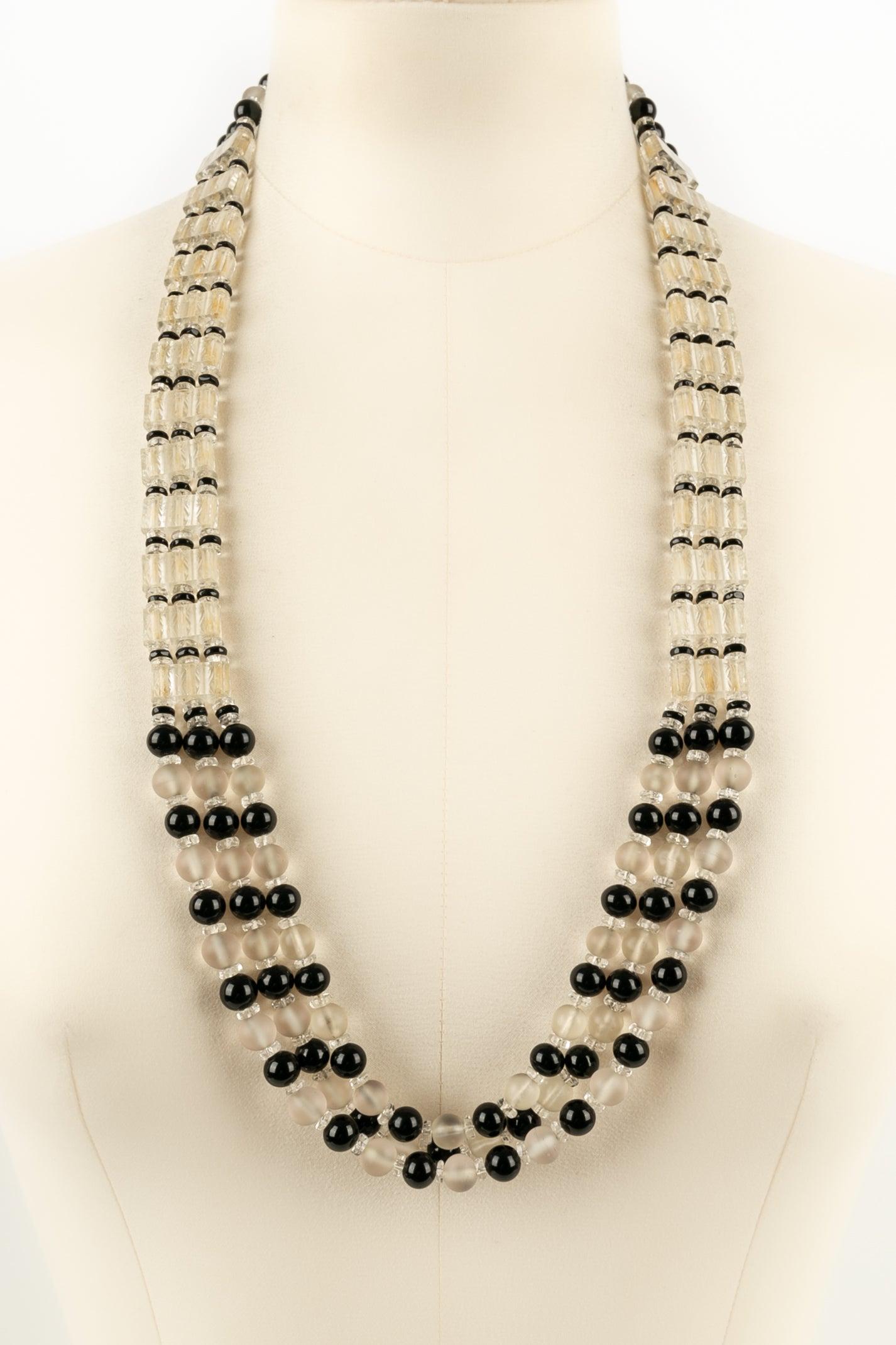 Rousselet Necklace in Transparent and Black Glass Pearls, 1920s In Excellent Condition For Sale In SAINT-OUEN-SUR-SEINE, FR