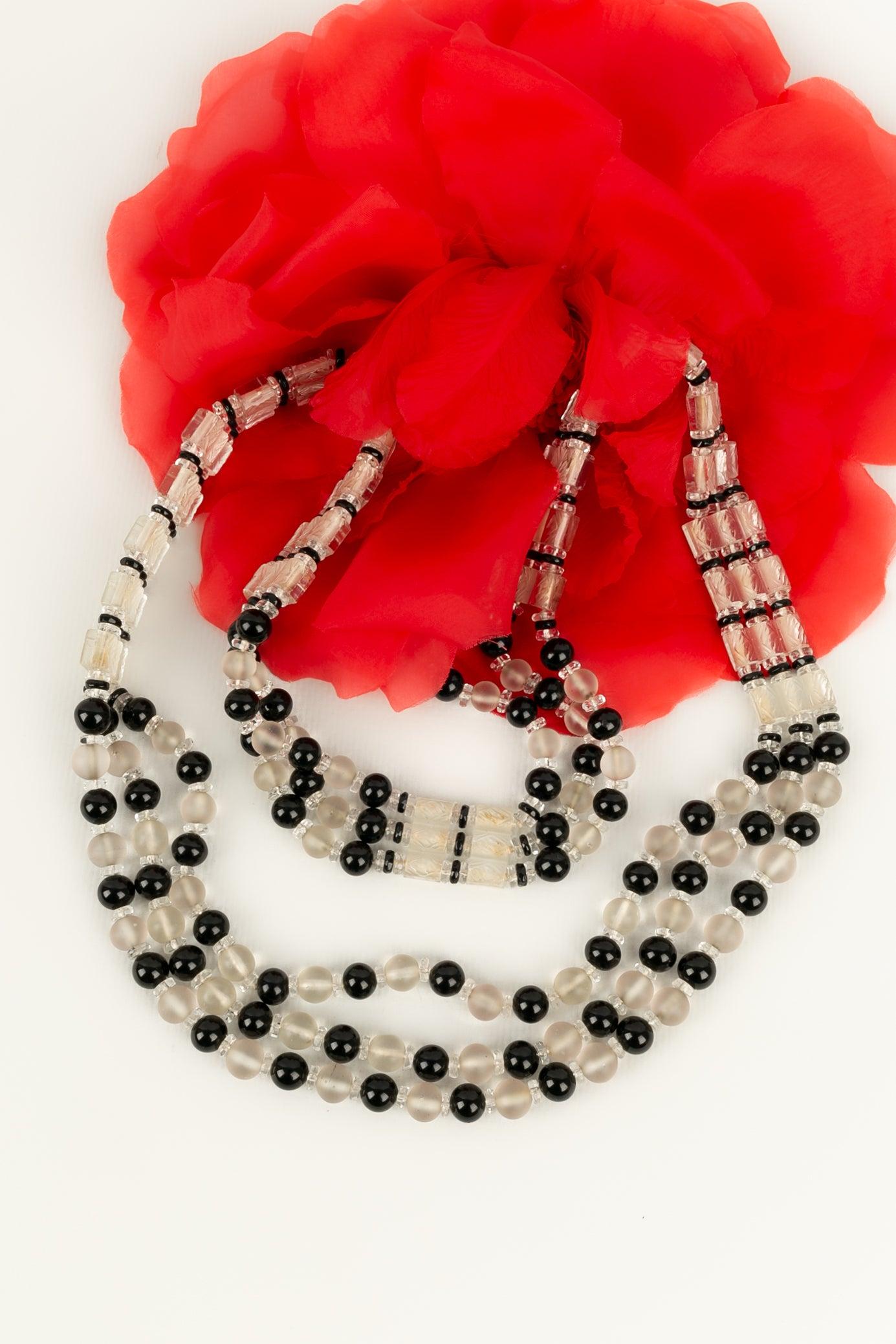 Rousselet Necklace in Transparent and Black Glass Pearls, 1920s For Sale 4