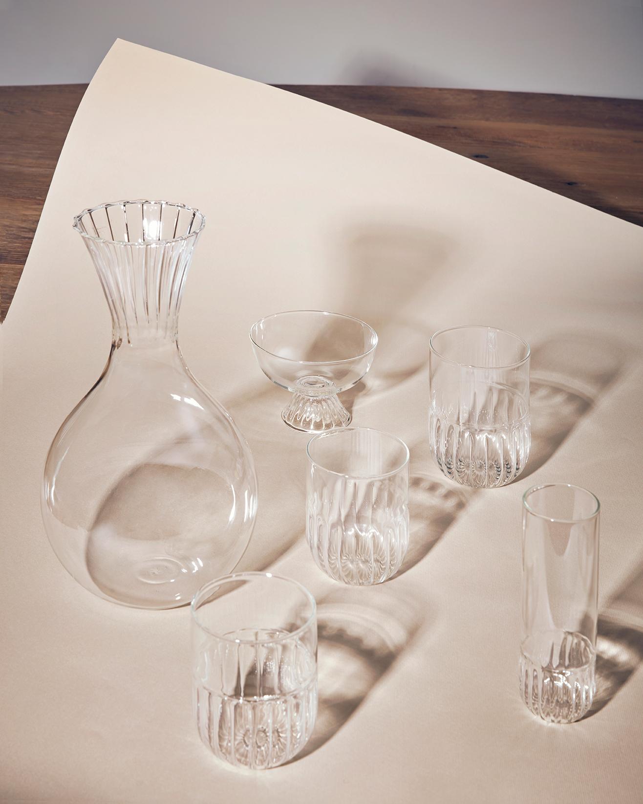 Routine-Set aus sechs Wasserglas-Sets aus mundgeblasenem Mouth-Blasenem Glas, entworfen von Matteo Cibic im Zustand „Neu“ im Angebot in Milan, IT