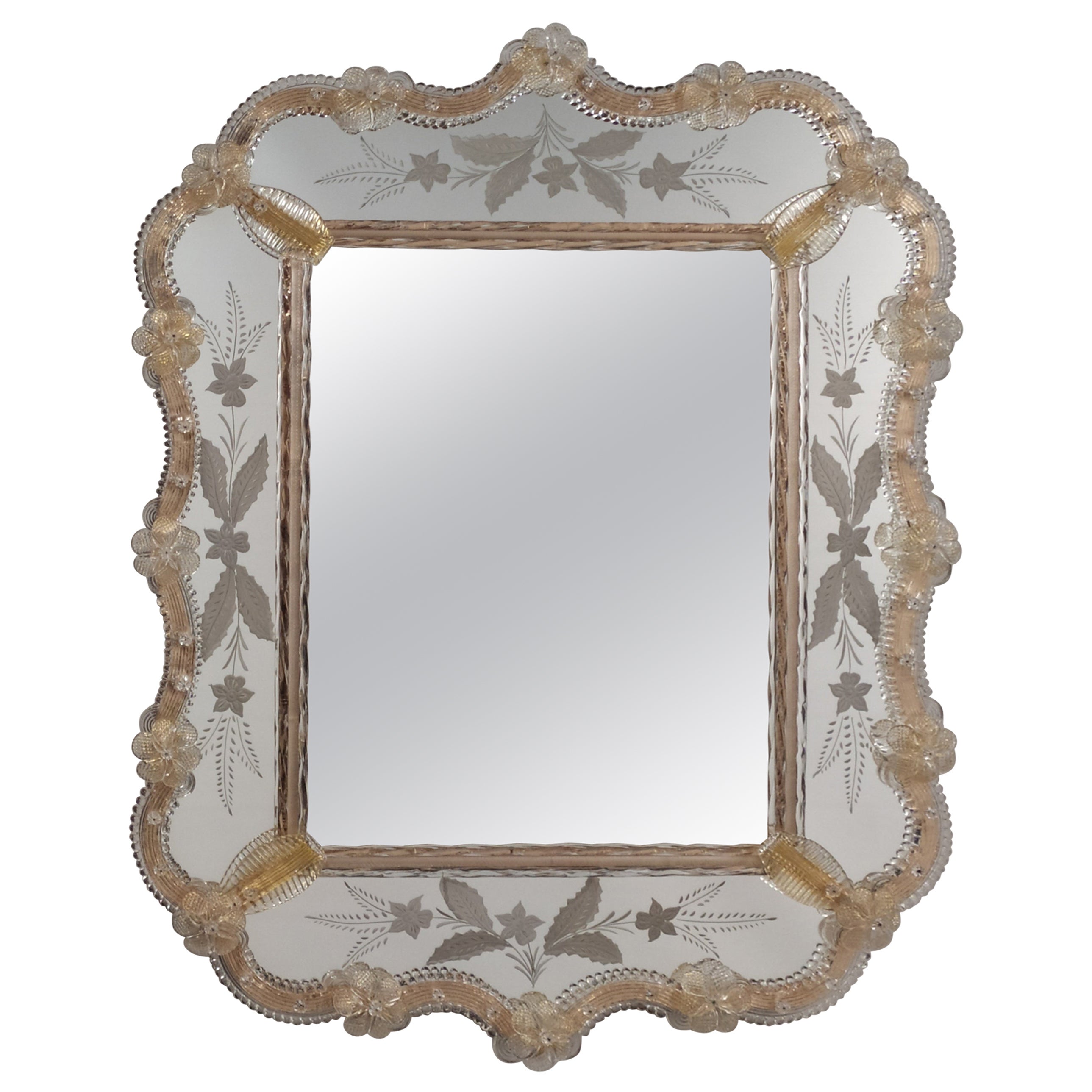 Venetian-style Murano glass mirror, mirror made to a design by Fratelli Tosi, entirely handmade according to the techniques of our ancestors. Mirror composed of a crystal frame on a gold background, in Murano glass and decorated curls in Murano