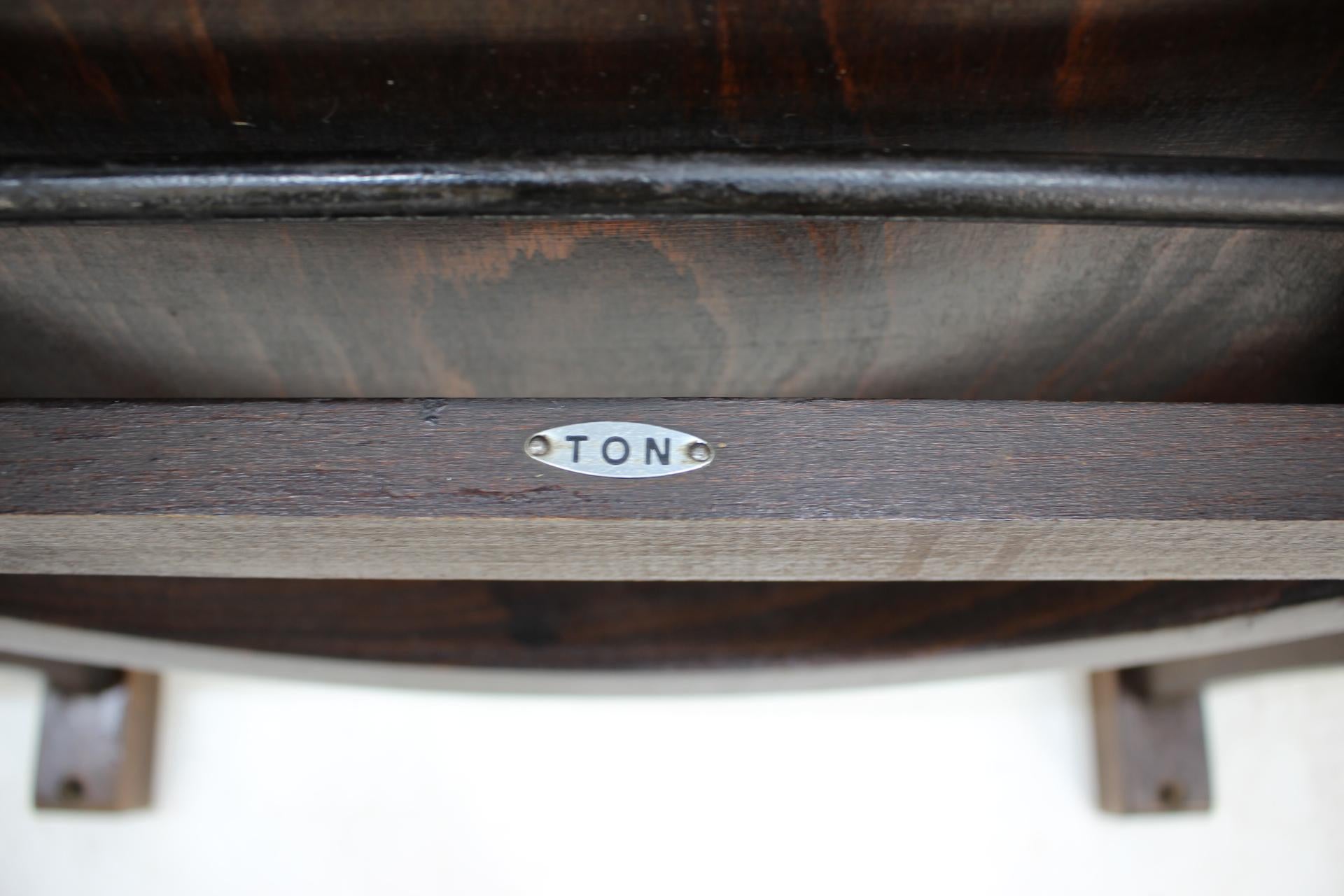 Mid-Century Modern Row of Cinema Chairs / Bench by TON, 1950s 'Renovated' For Sale
