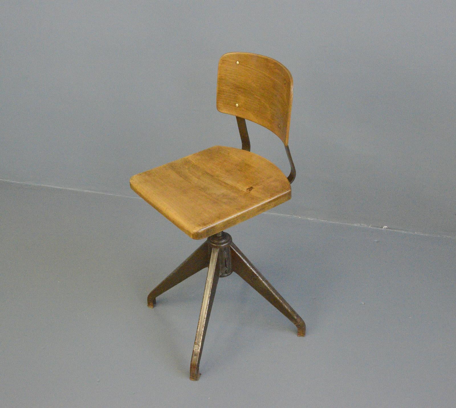 German Rowac Model XIII Swivel Desk Chair, Circa 1920s For Sale