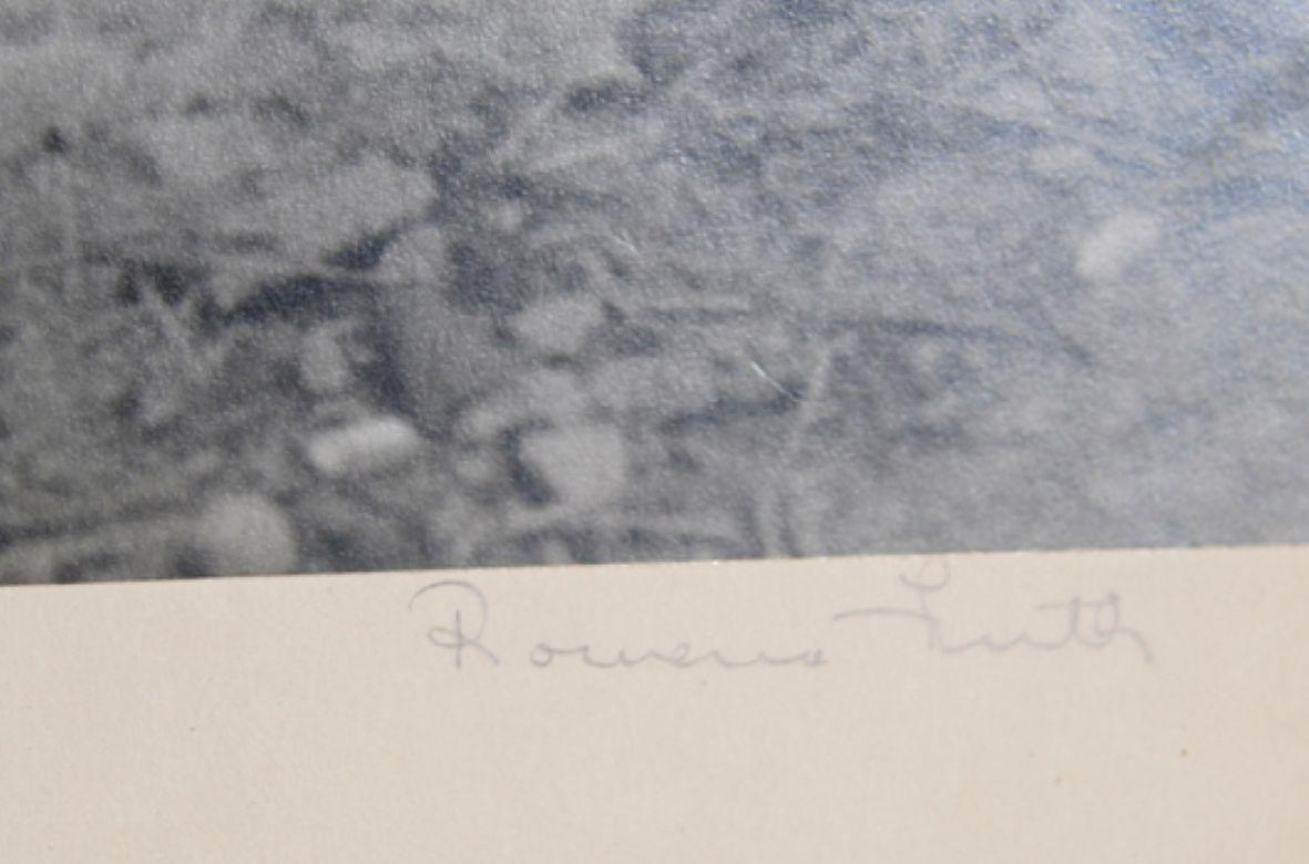 Quelque chose de nouveau, 1941, signé Gelatin Silver Print par Rowena Fruth en vente 2