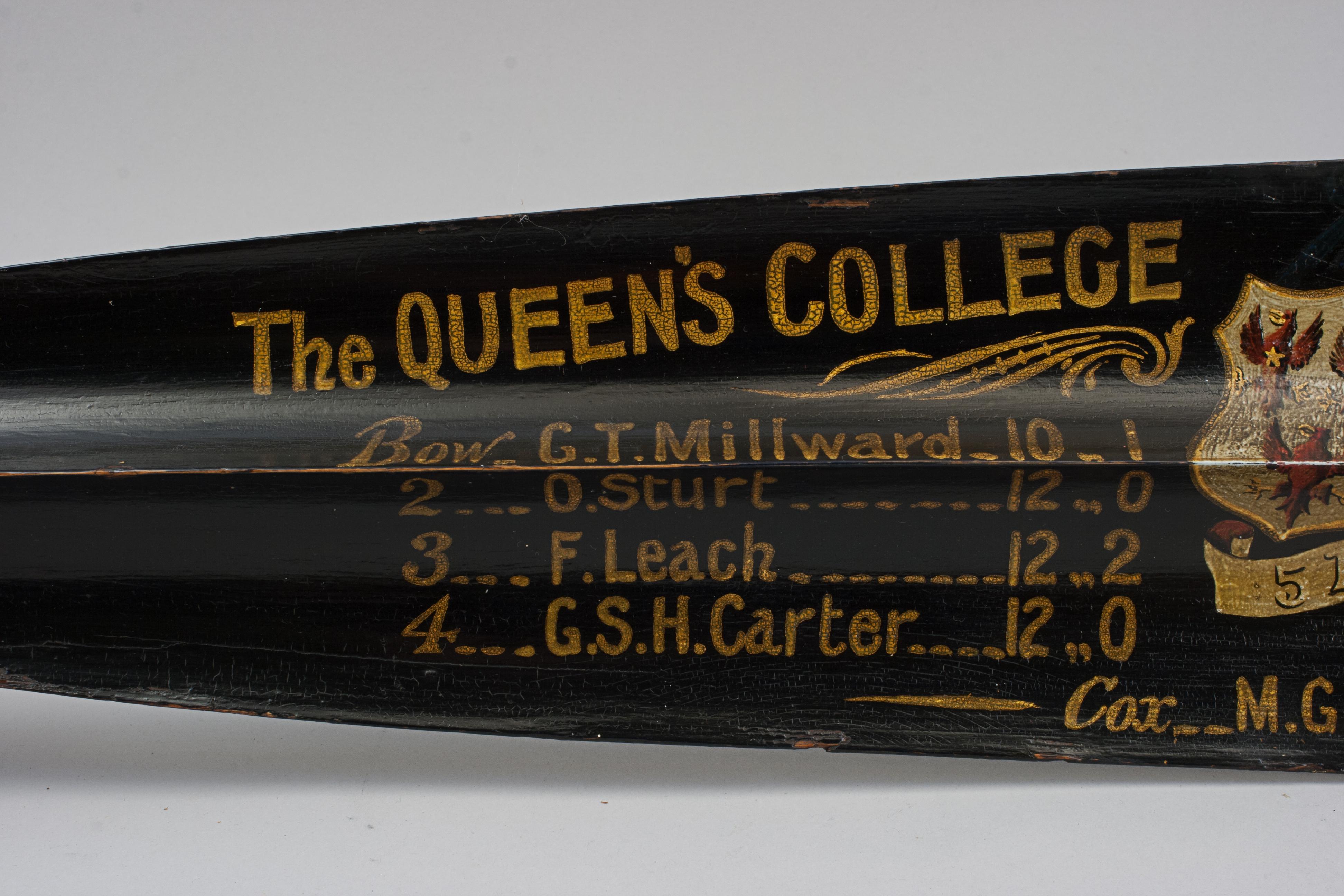 Rowing Oar, Queen's College Eight 1920 In Good Condition For Sale In Oxfordshire, GB