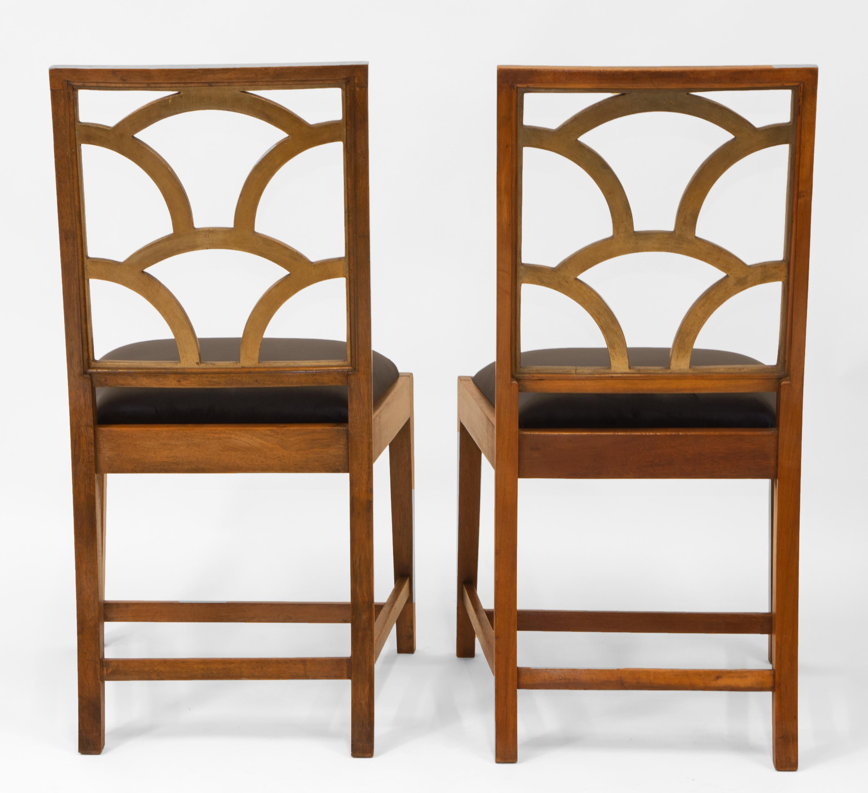 Rowley Gallery Art Deco Pair Of  Walnut Cloud Form Back Side Chairs 1930's For Sale 5