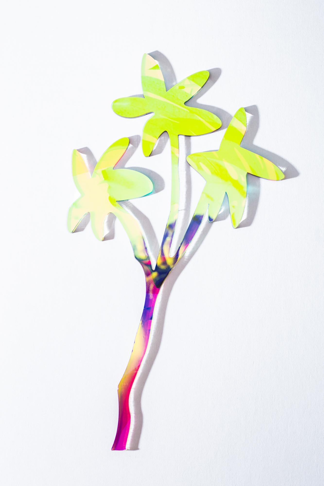 Roxana Azar Figurative Sculpture - Flowers