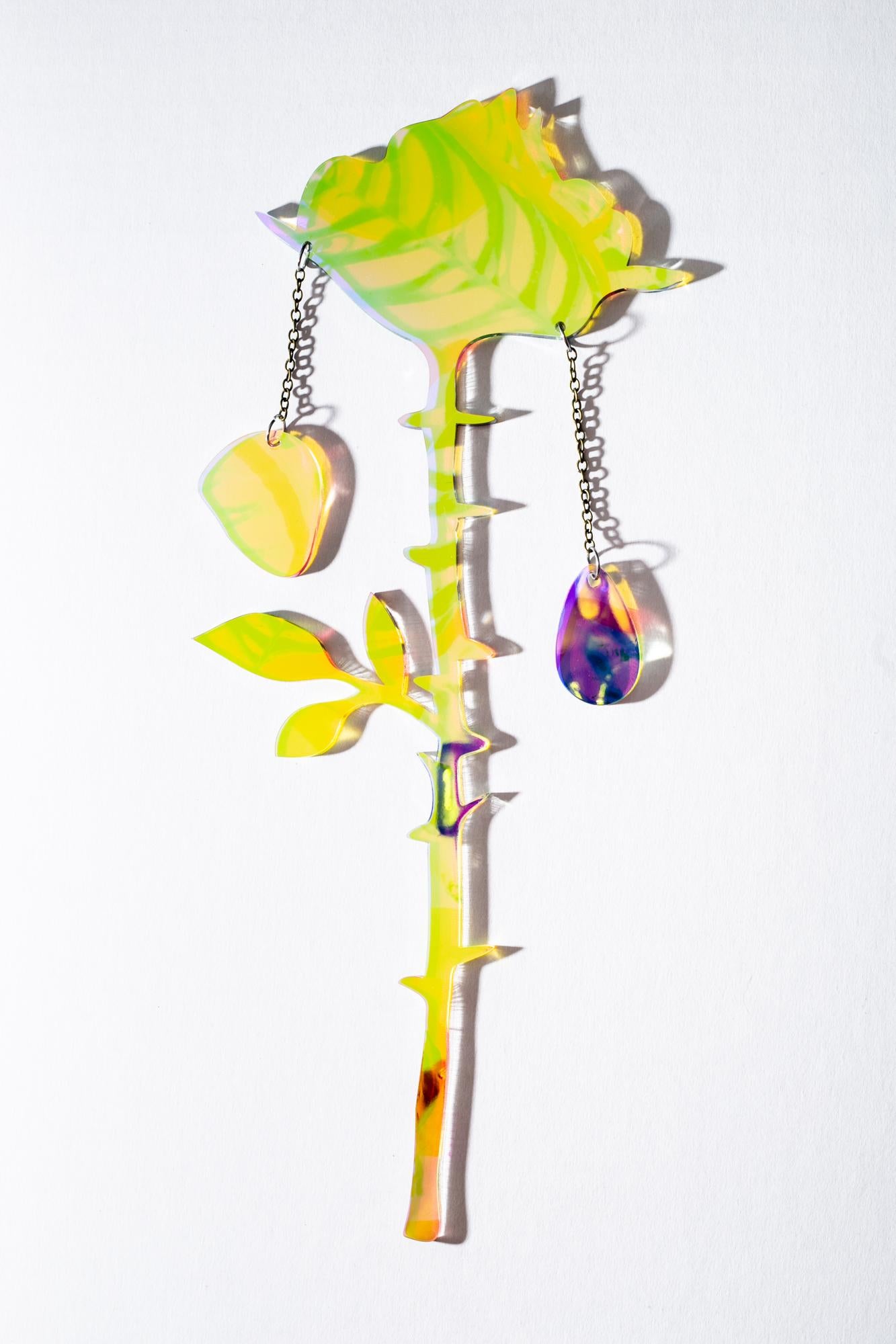 Petals Falling - Sculpture by Roxana Azar