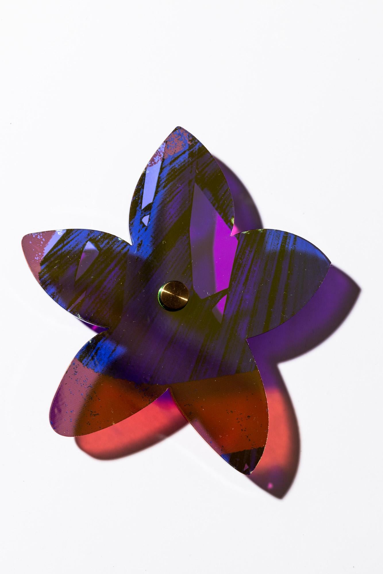 Roxana Azar Abstract Sculpture - Starflower Series 3